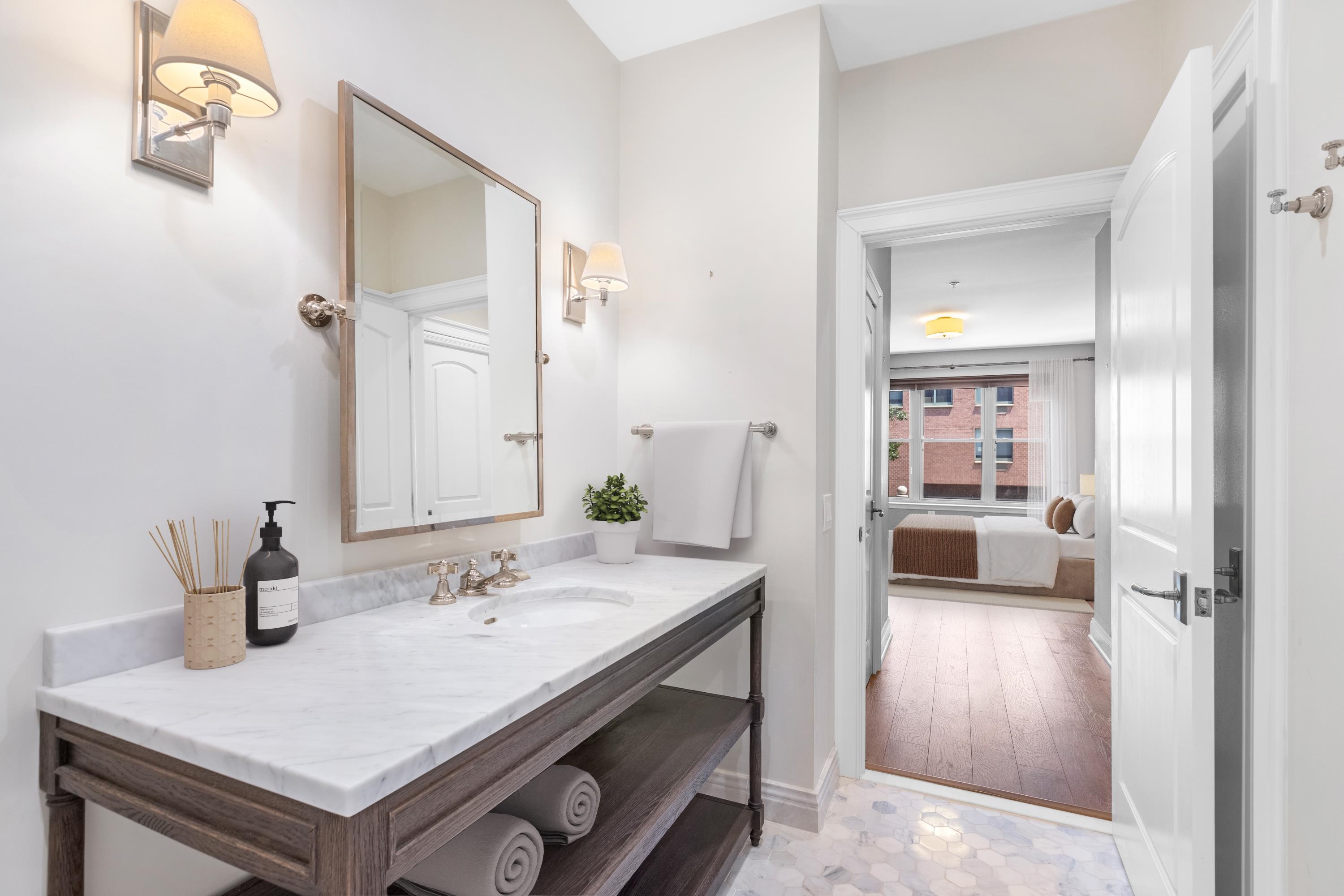 15 WARREN ST Unit: 102
