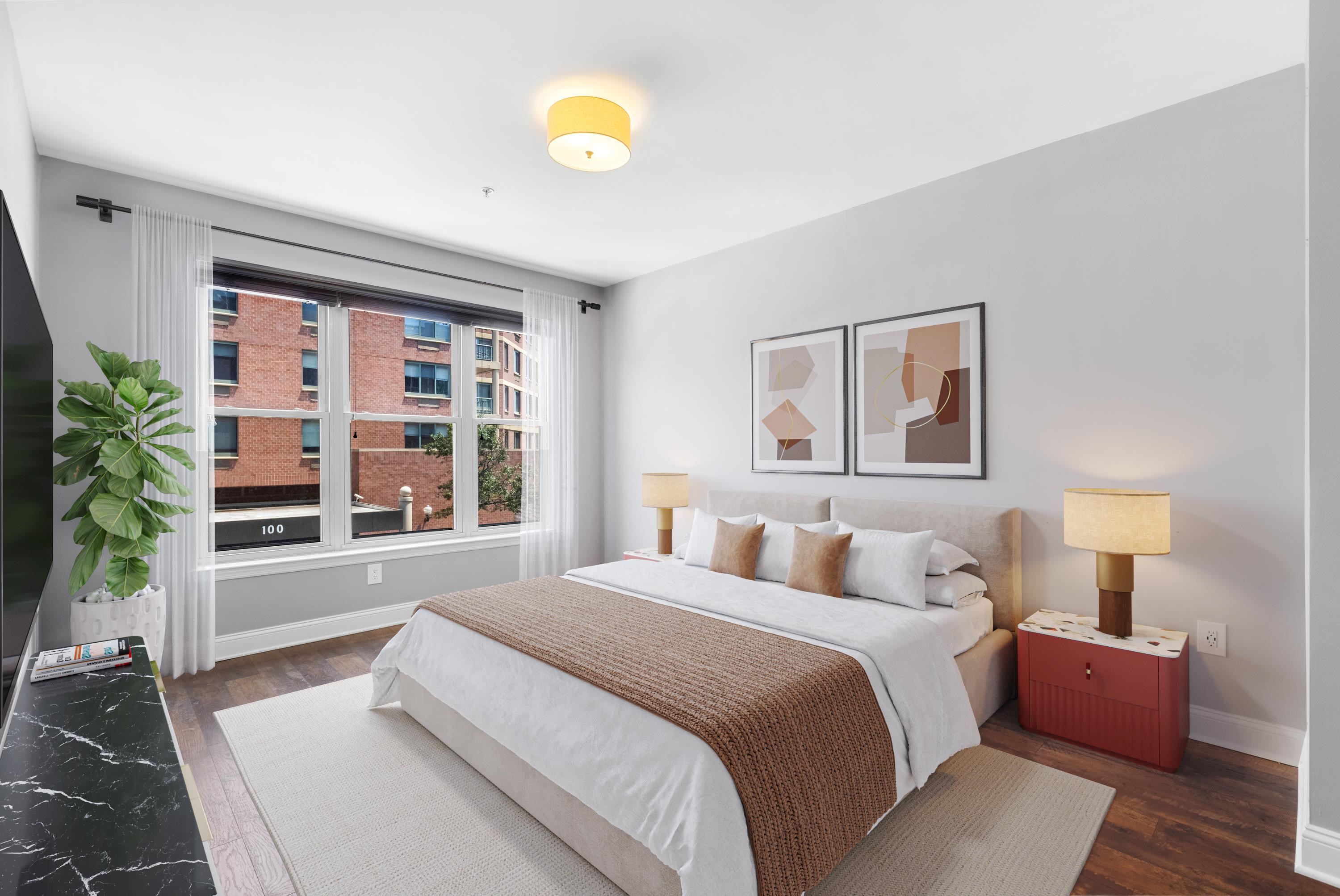 15 WARREN ST Unit: 102