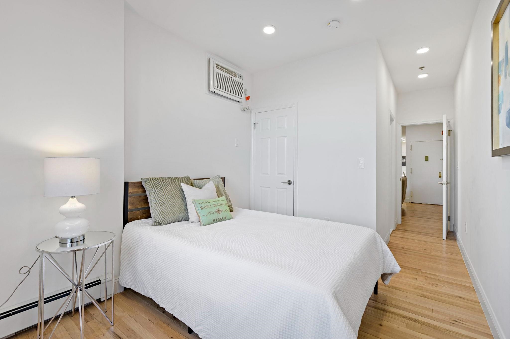 110 WASHINGTON ST Unit: 8