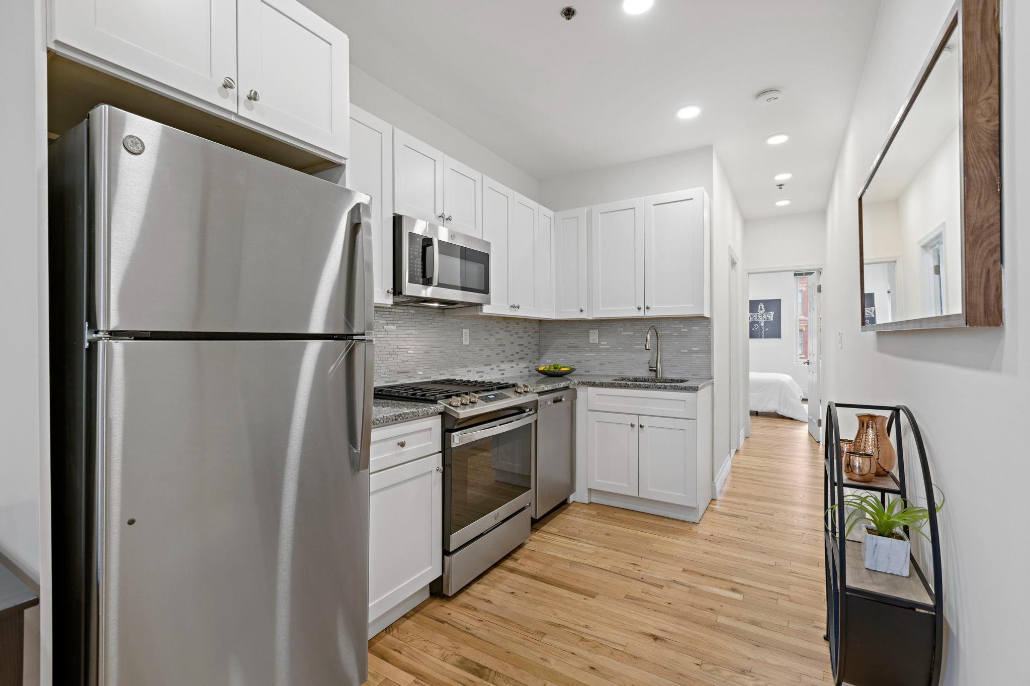 110 WASHINGTON ST Unit: 8