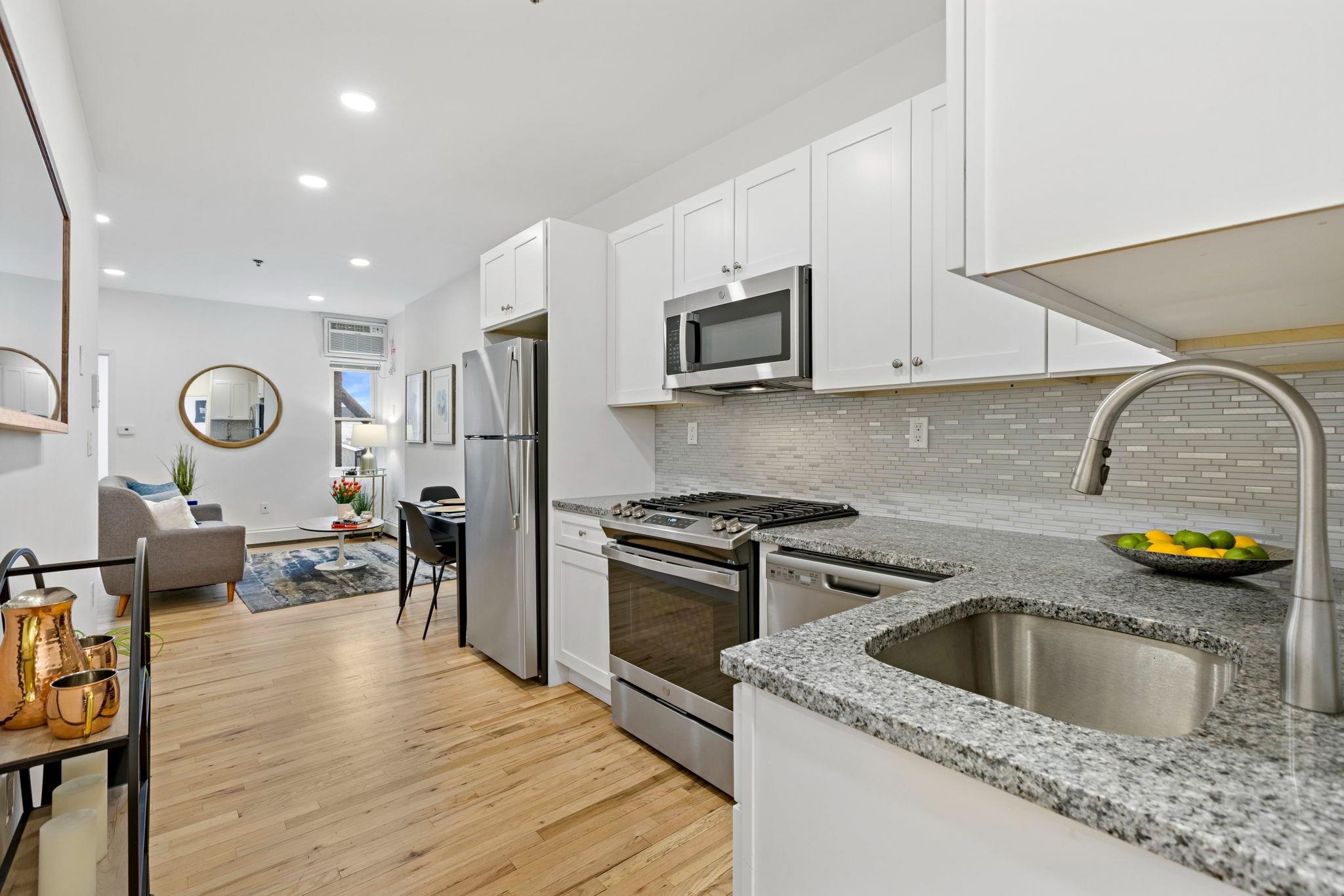 110 WASHINGTON ST Unit: 8