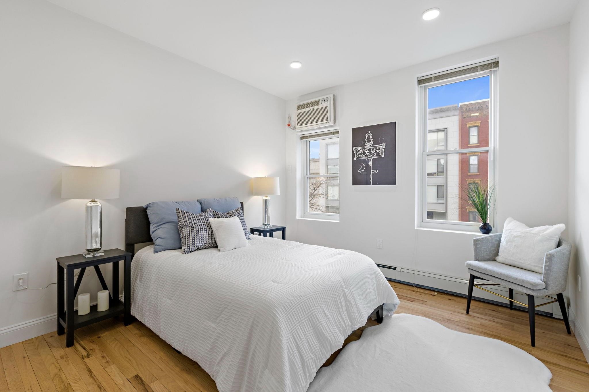 110 WASHINGTON ST Unit: 8