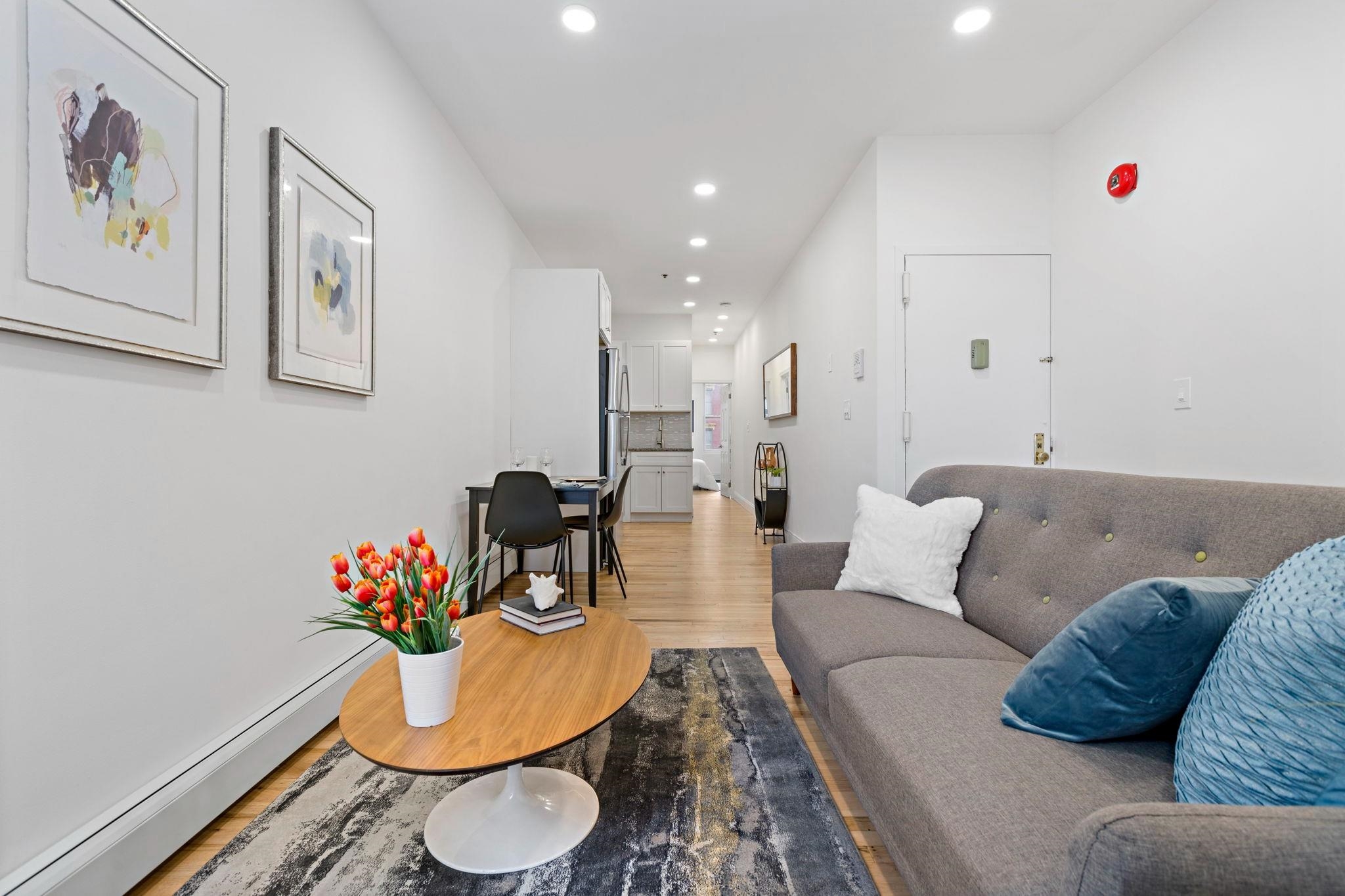 110 WASHINGTON ST Unit: 8