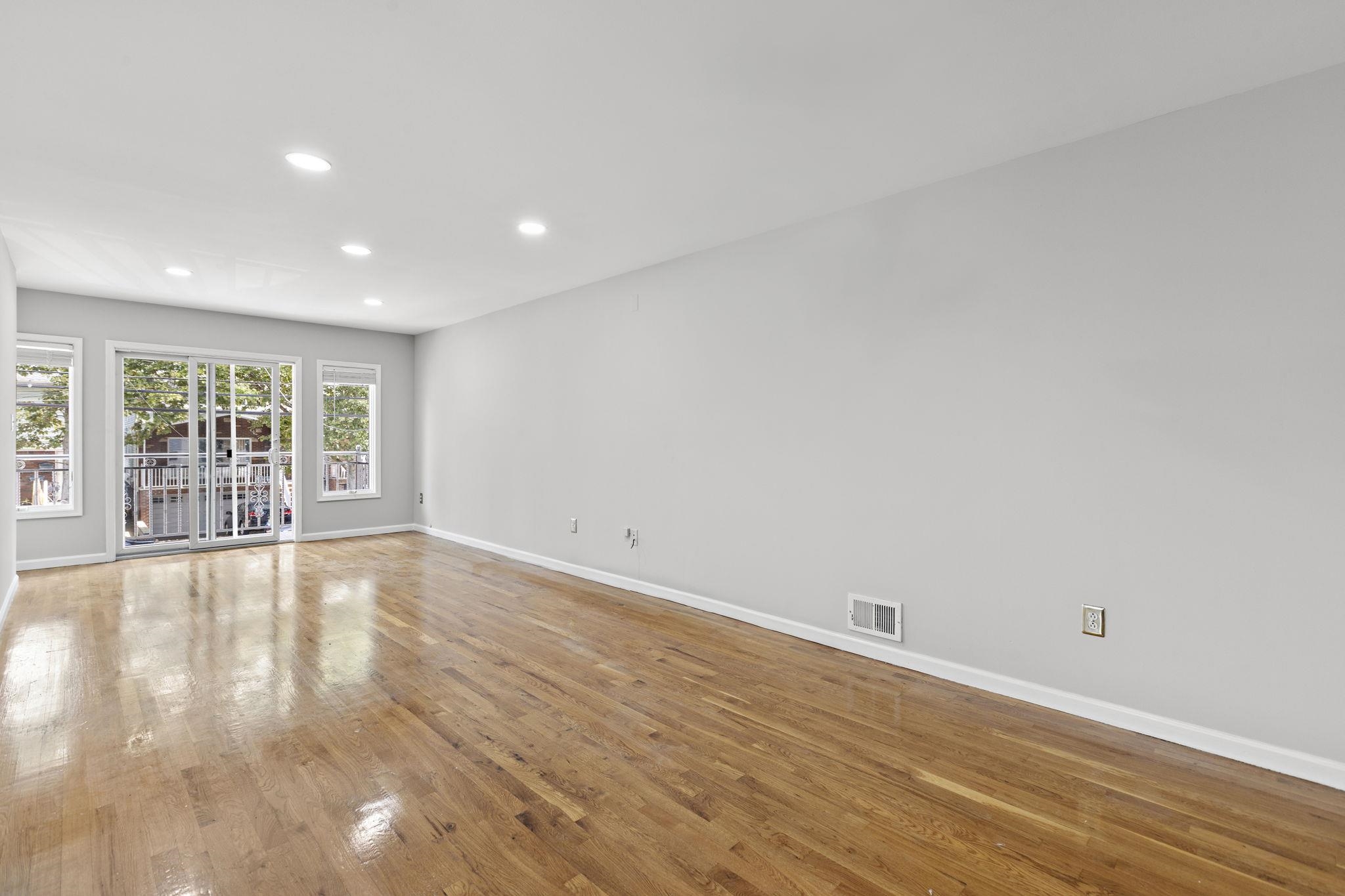 359 CATOR AVE Unit: 2