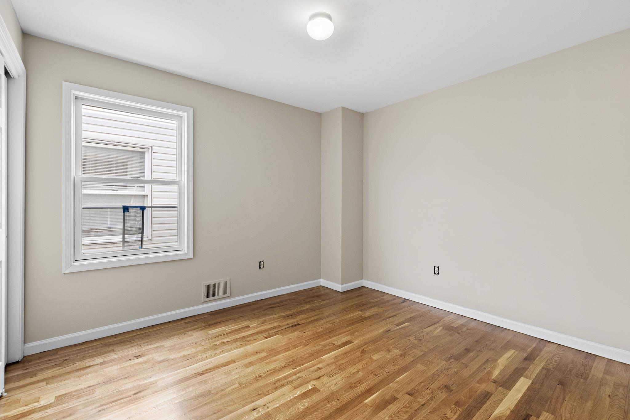 359 CATOR AVE Unit: 2