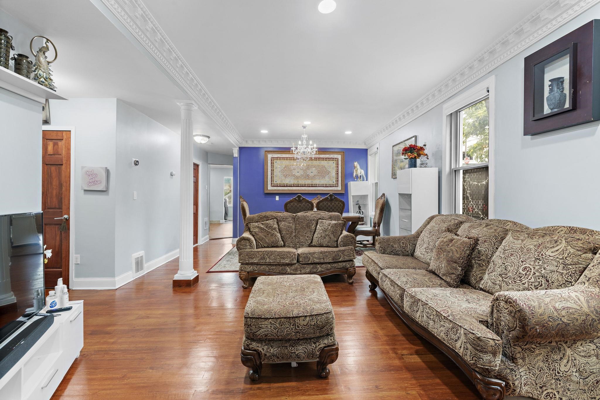 217 HIGHWOOD AVE Unit: 1