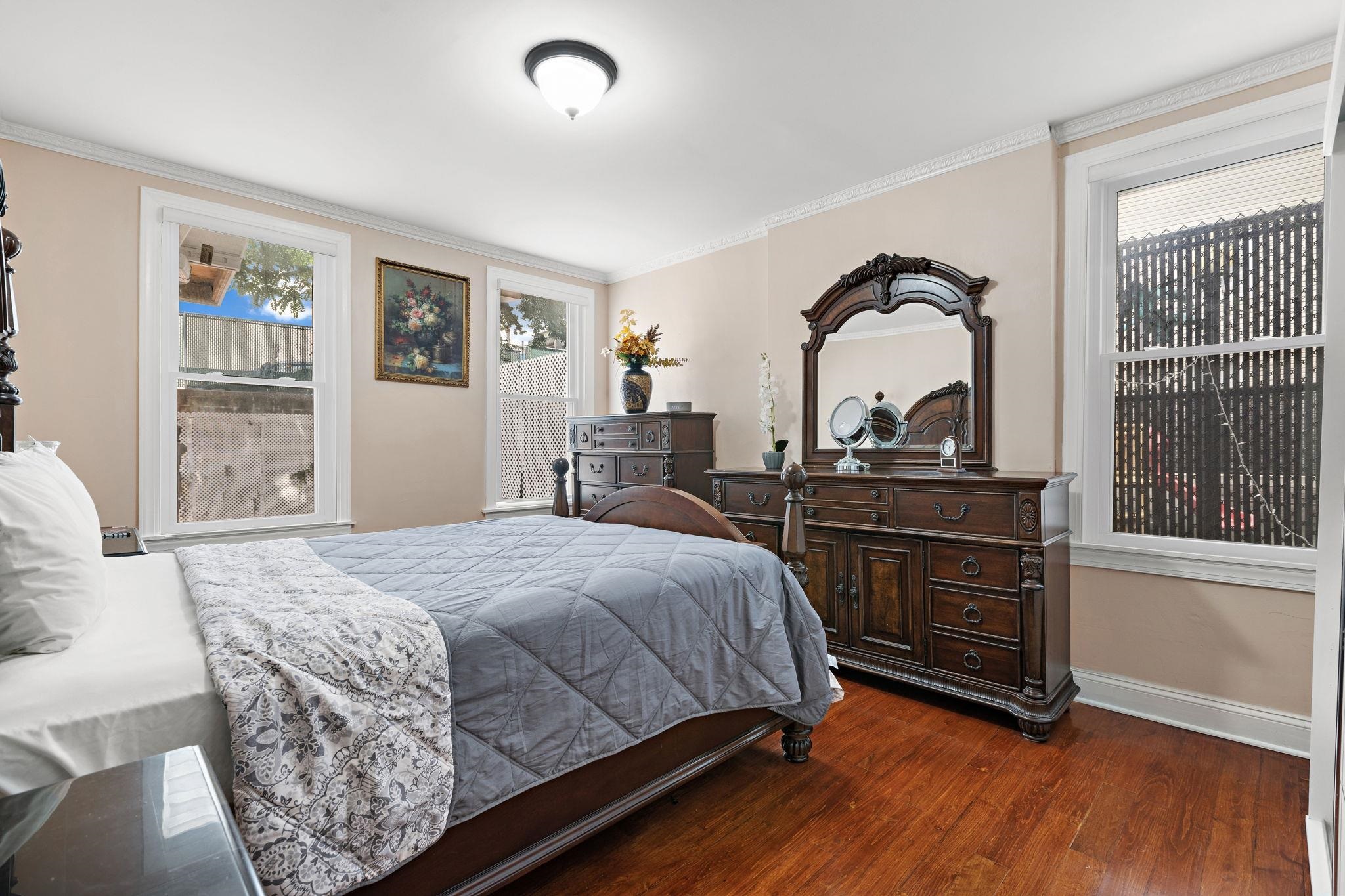 217 HIGHWOOD AVE Unit: 1
