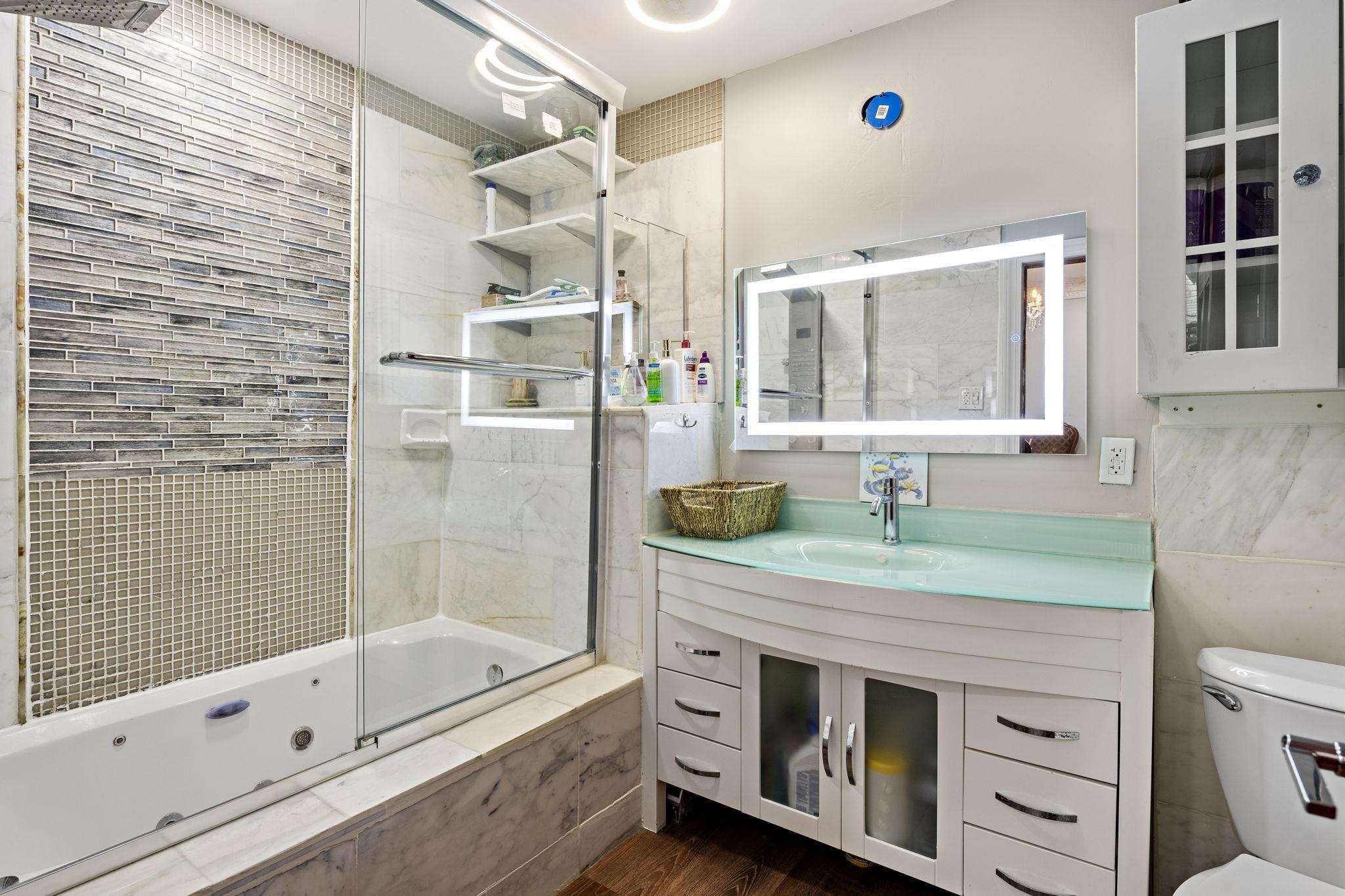217 HIGHWOOD AVE Unit: 1