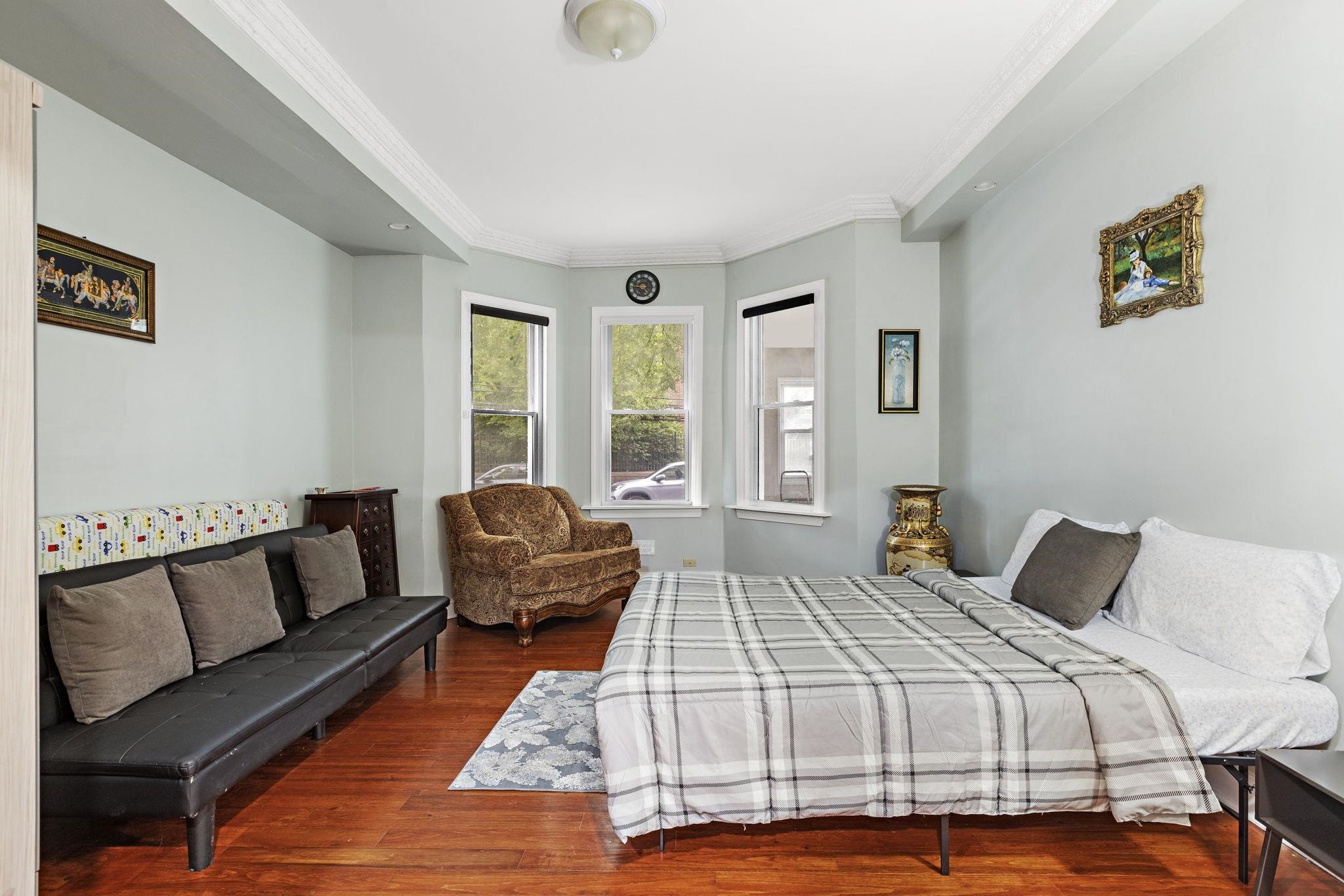 217 HIGHWOOD AVE Unit: 1