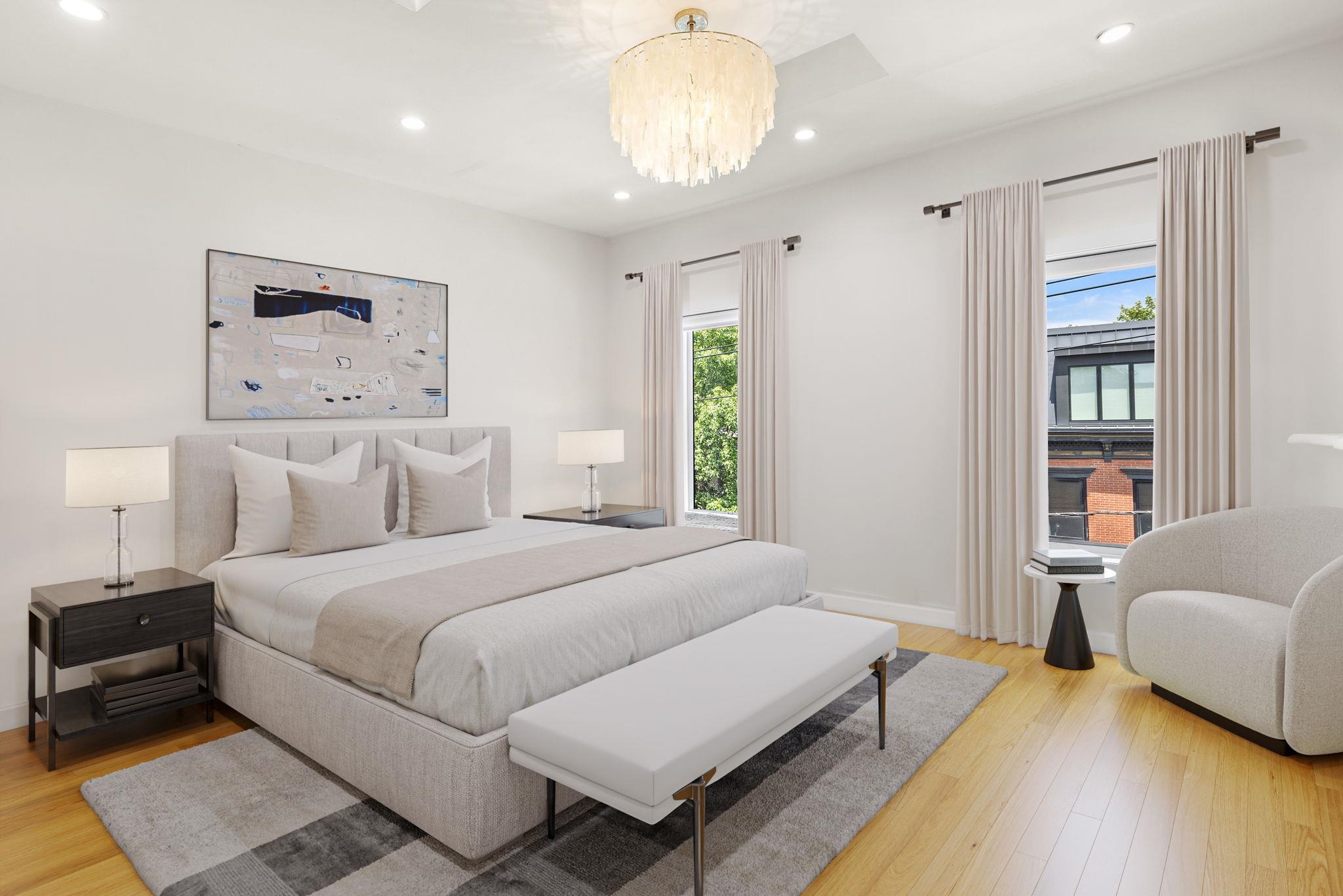 157 8TH ST Unit: 2