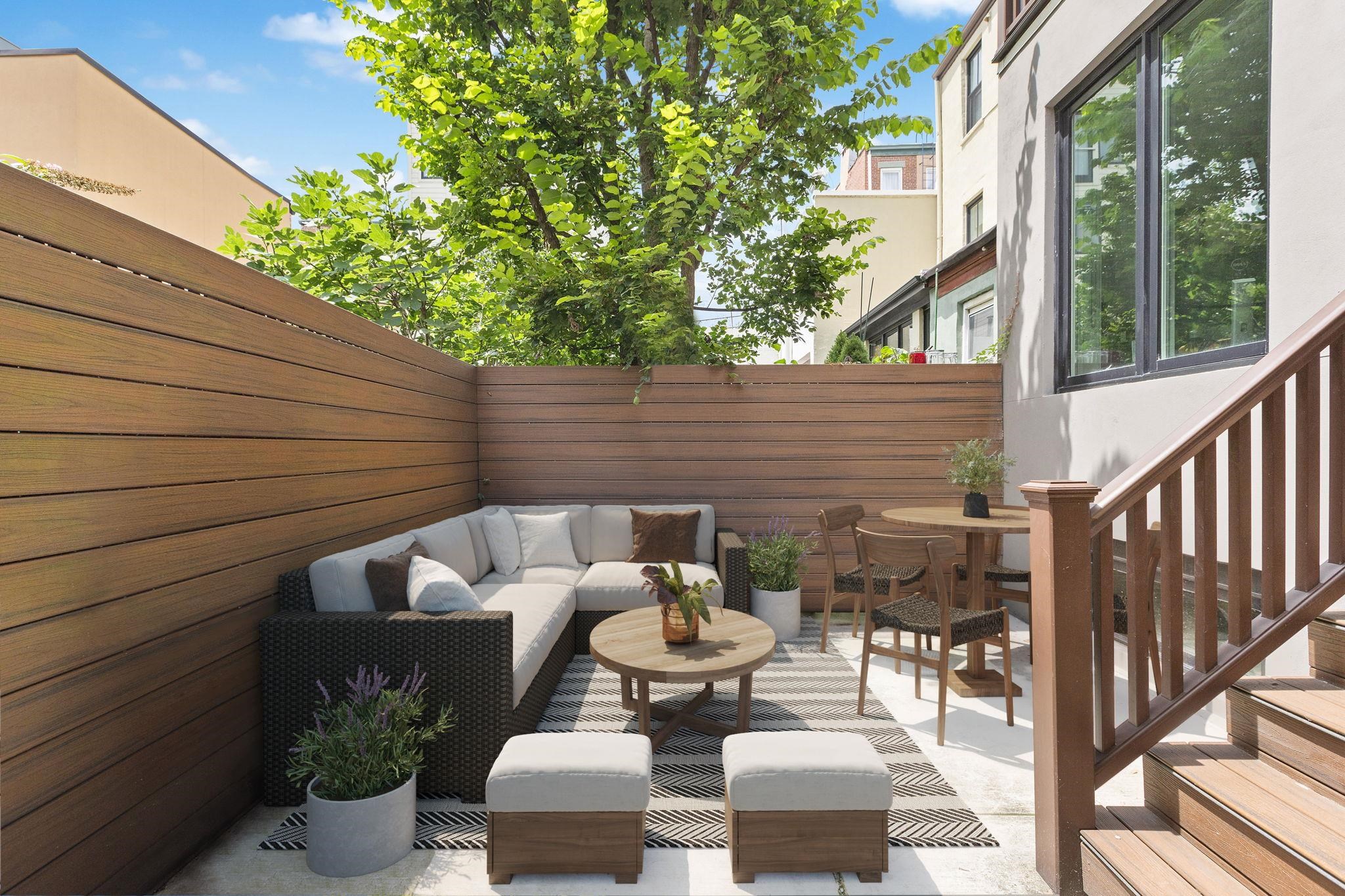 157 8TH ST Unit: 2