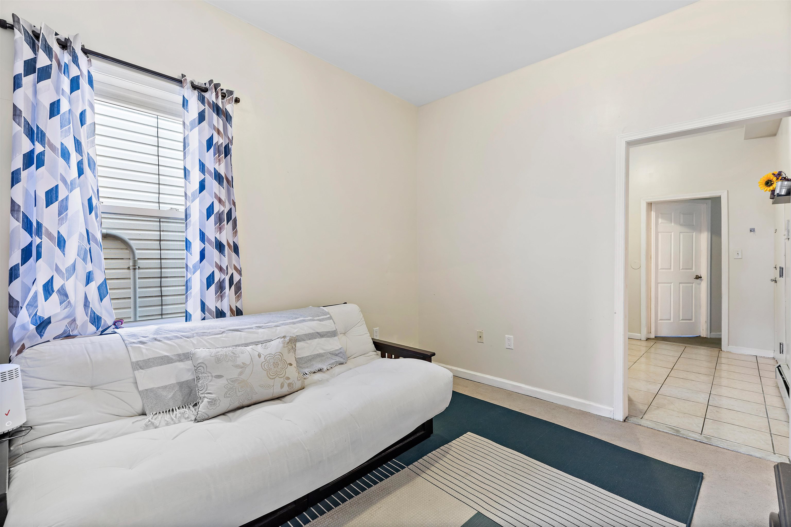 162 CLERK ST Unit: 3