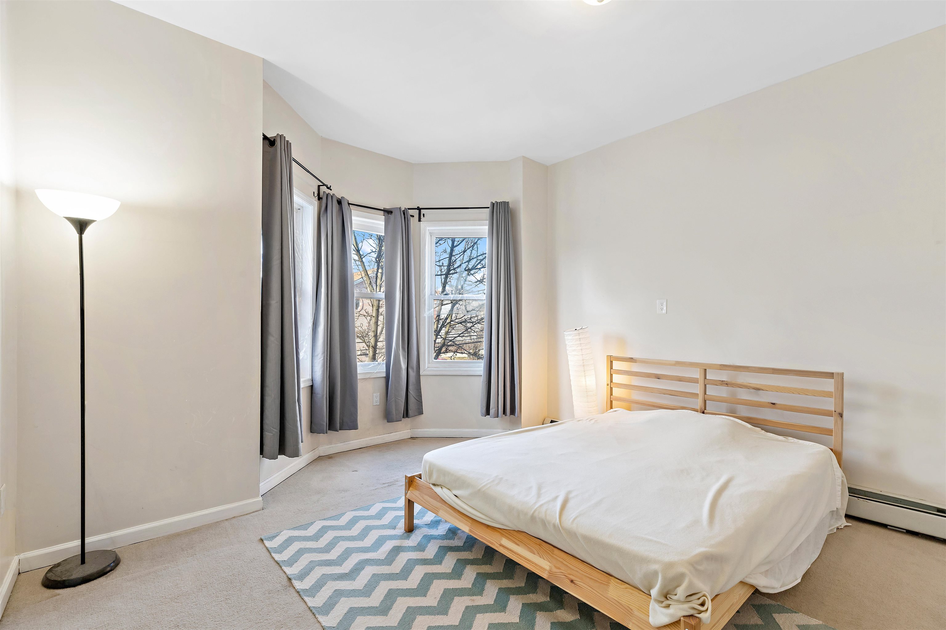 162 CLERK ST Unit: 3