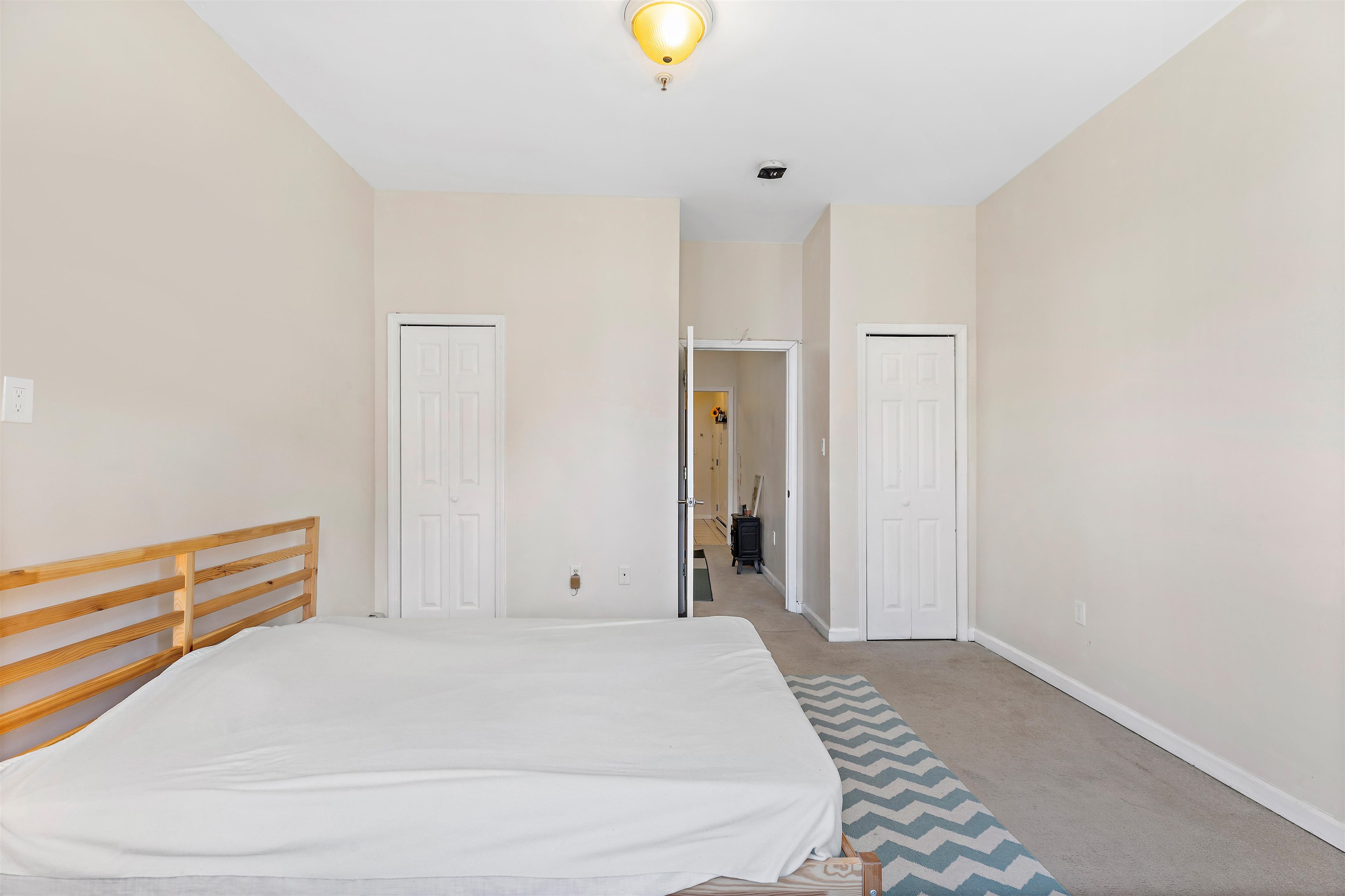 162 CLERK ST Unit: 3
