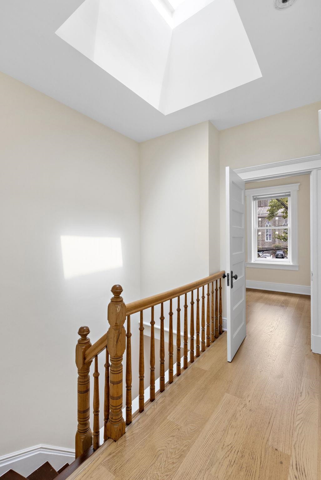 83 MAGNOLIA AVE Unit: 2