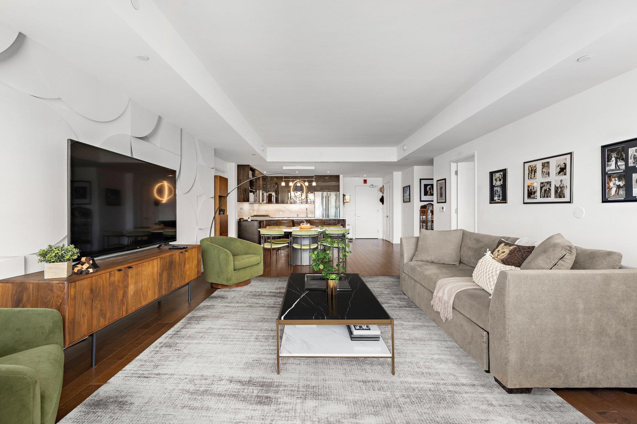 800 AVENUE AT PORT IMPERIAL Unit: 403