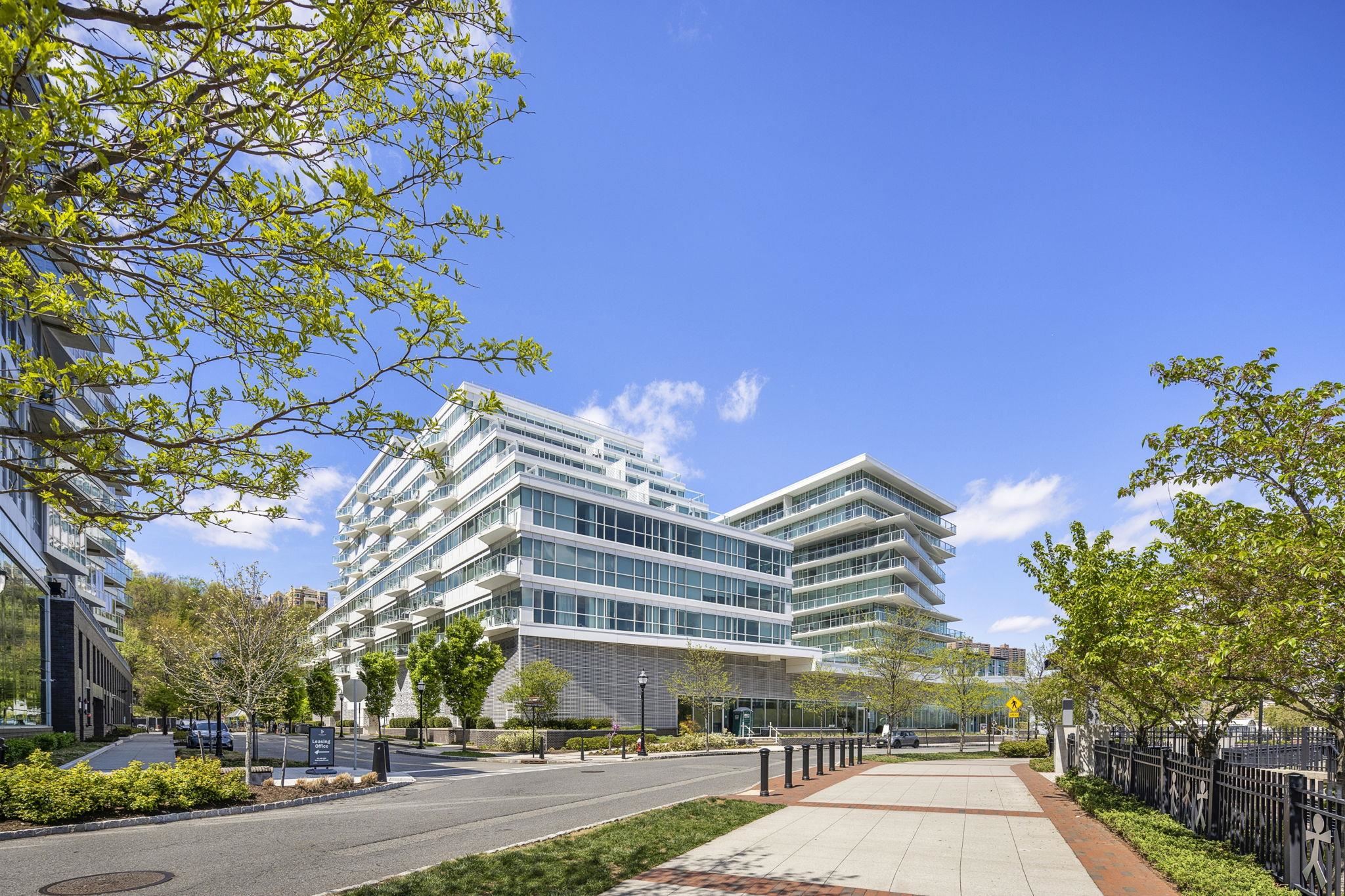 800 AVENUE AT PORT IMPERIAL Unit: 403