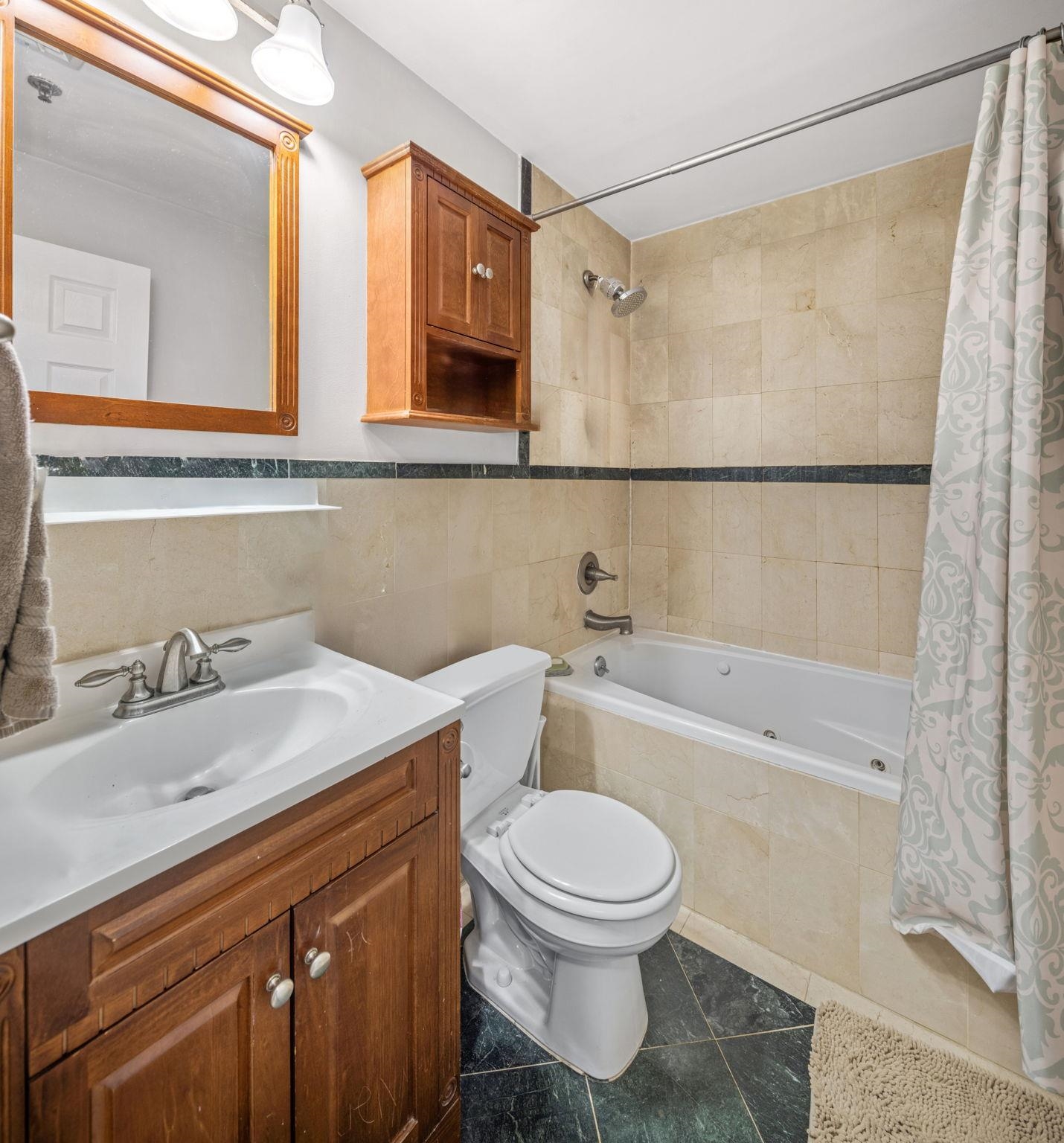 321 MONROE ST Unit: 4