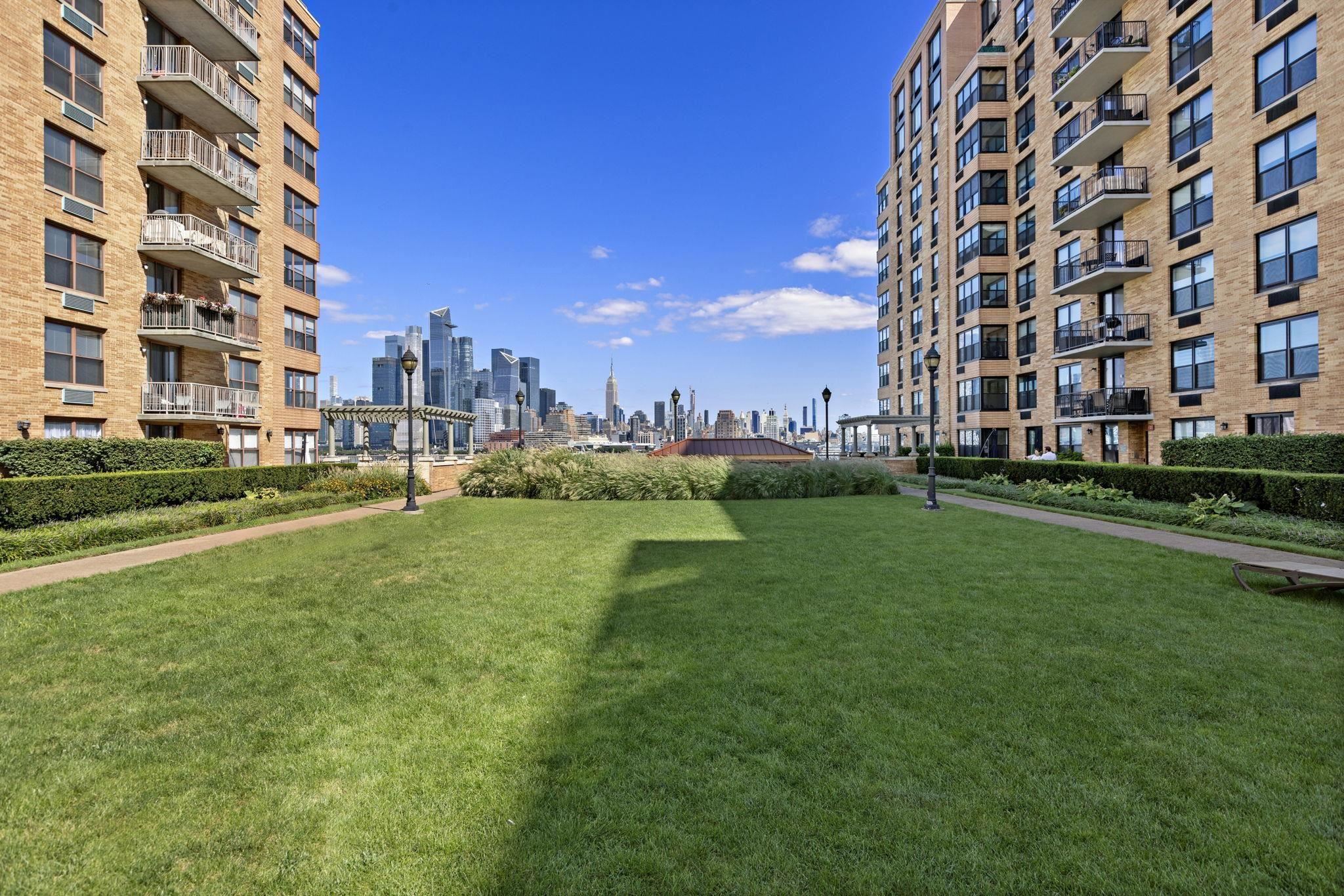 2 CONSTITUTION CT Unit: 413