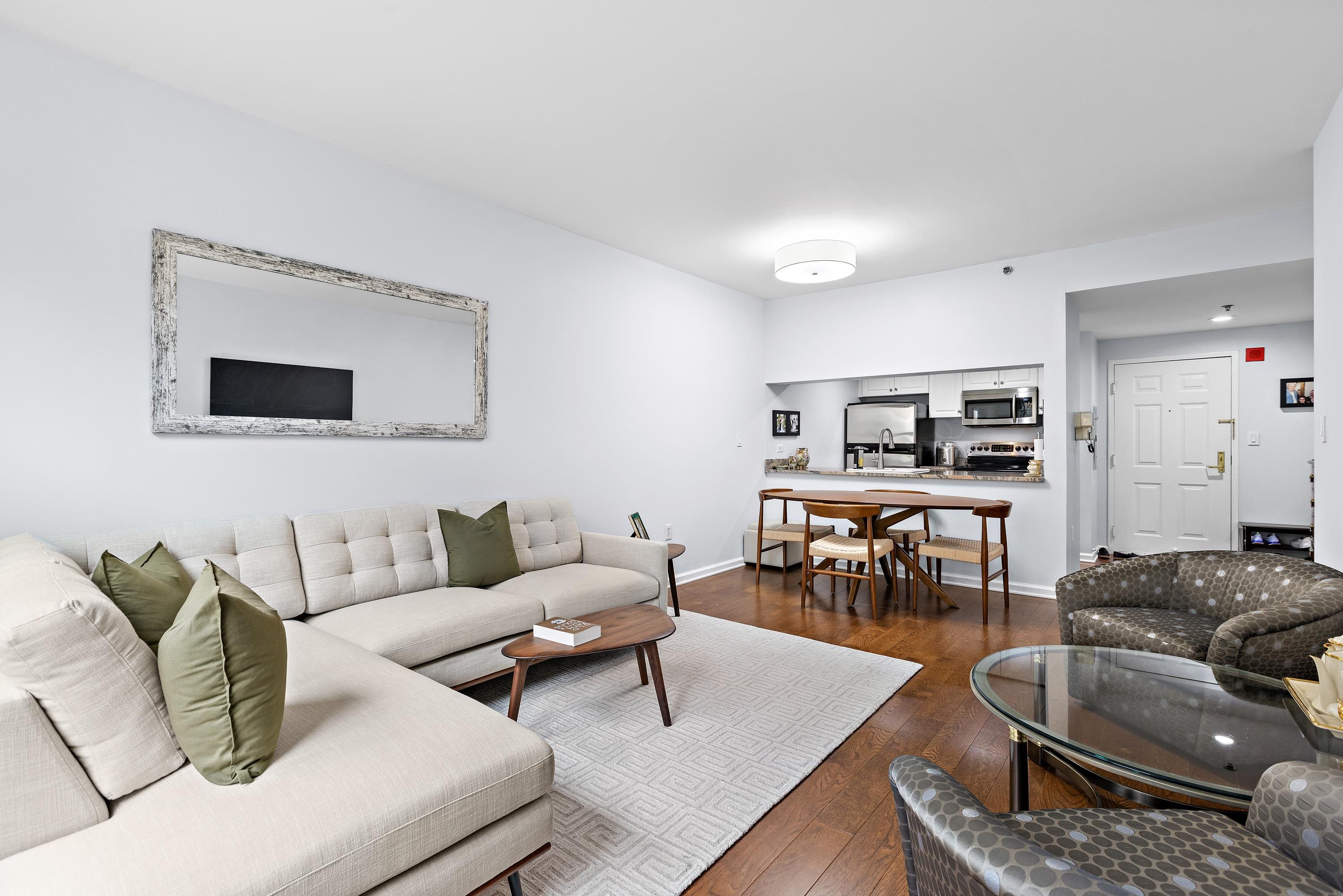 2 CONSTITUTION CT Unit: 413