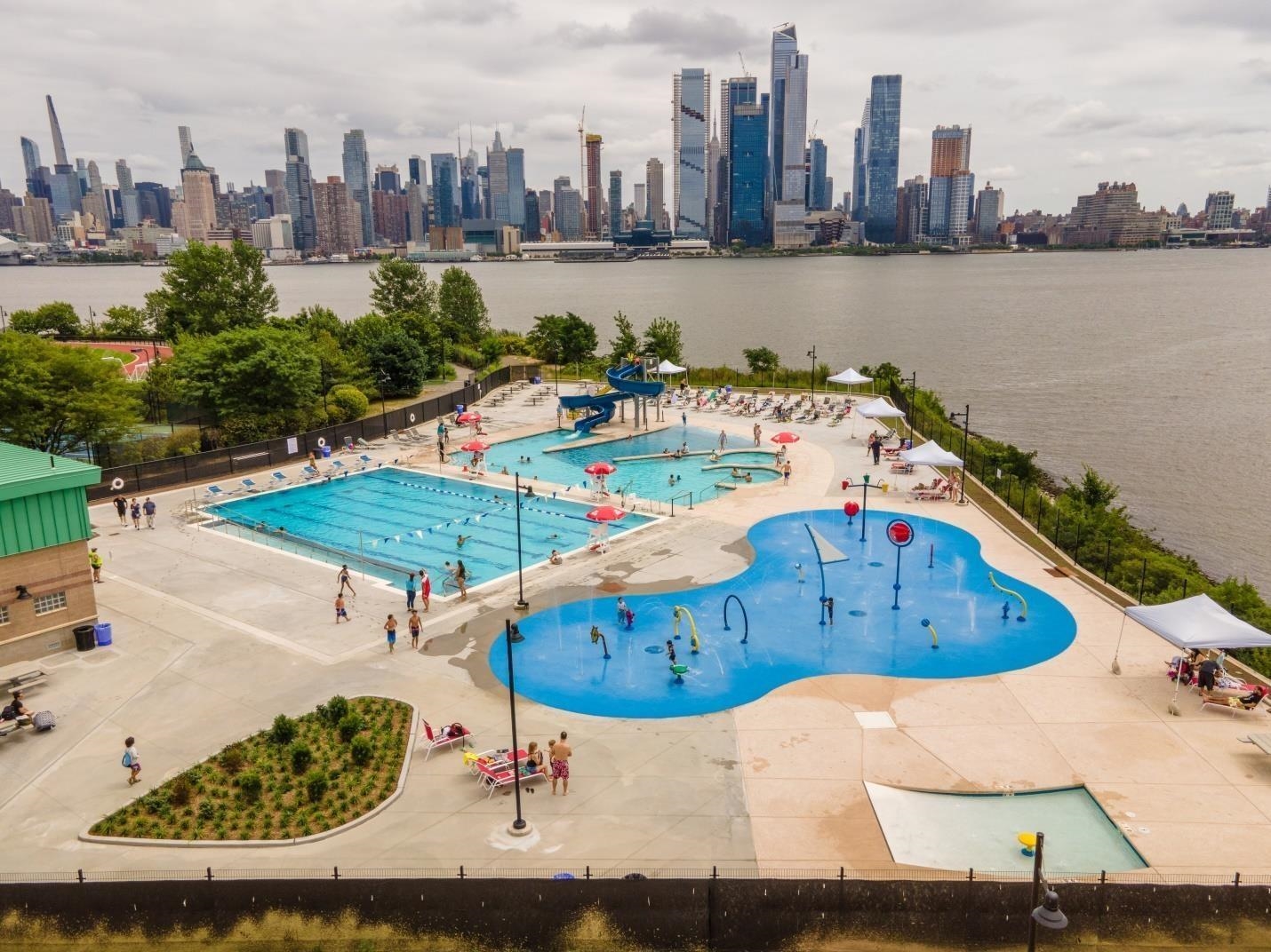 11 HUDSON PL Unit: 2