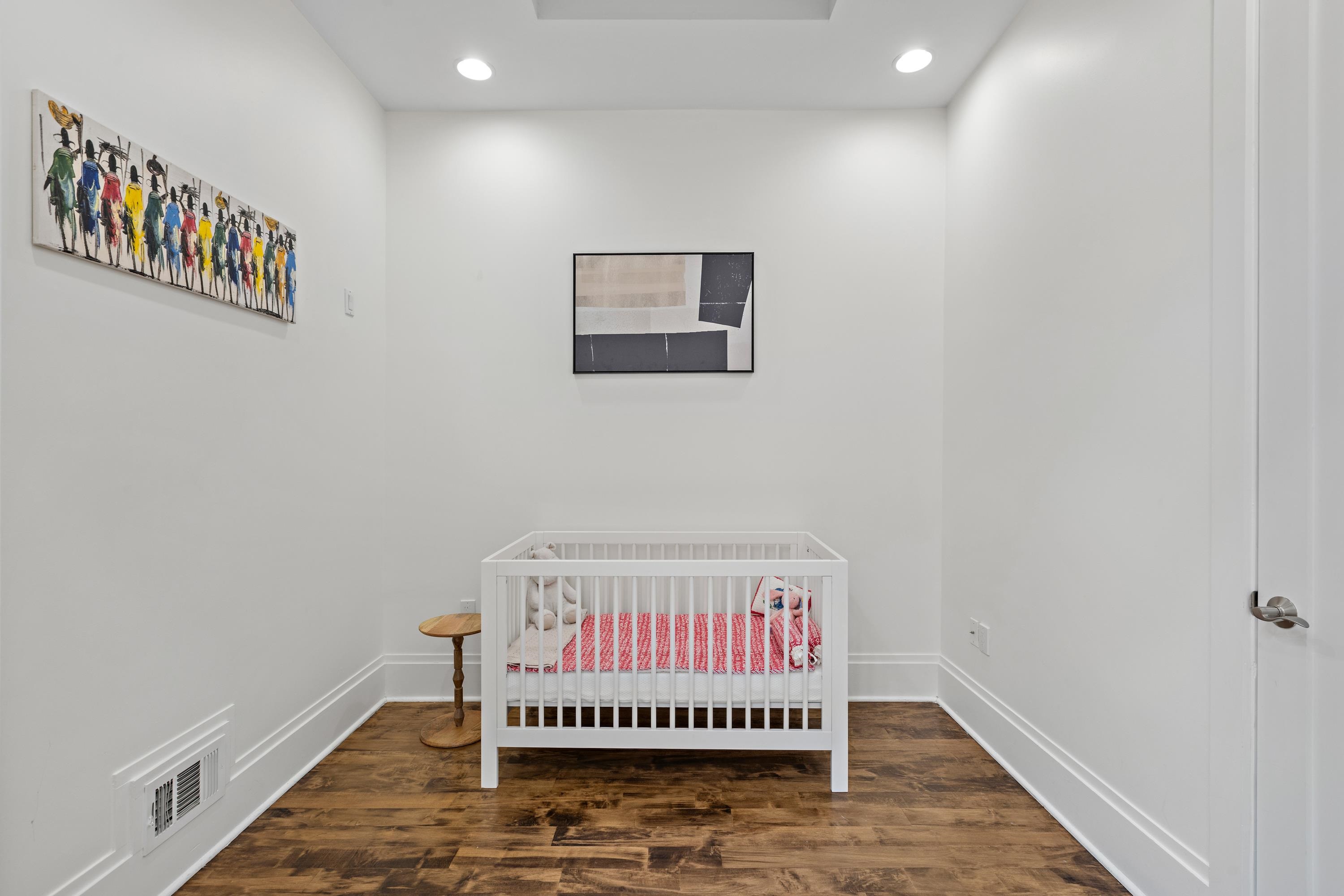 297.5 MONTGOMERY ST Unit: 2