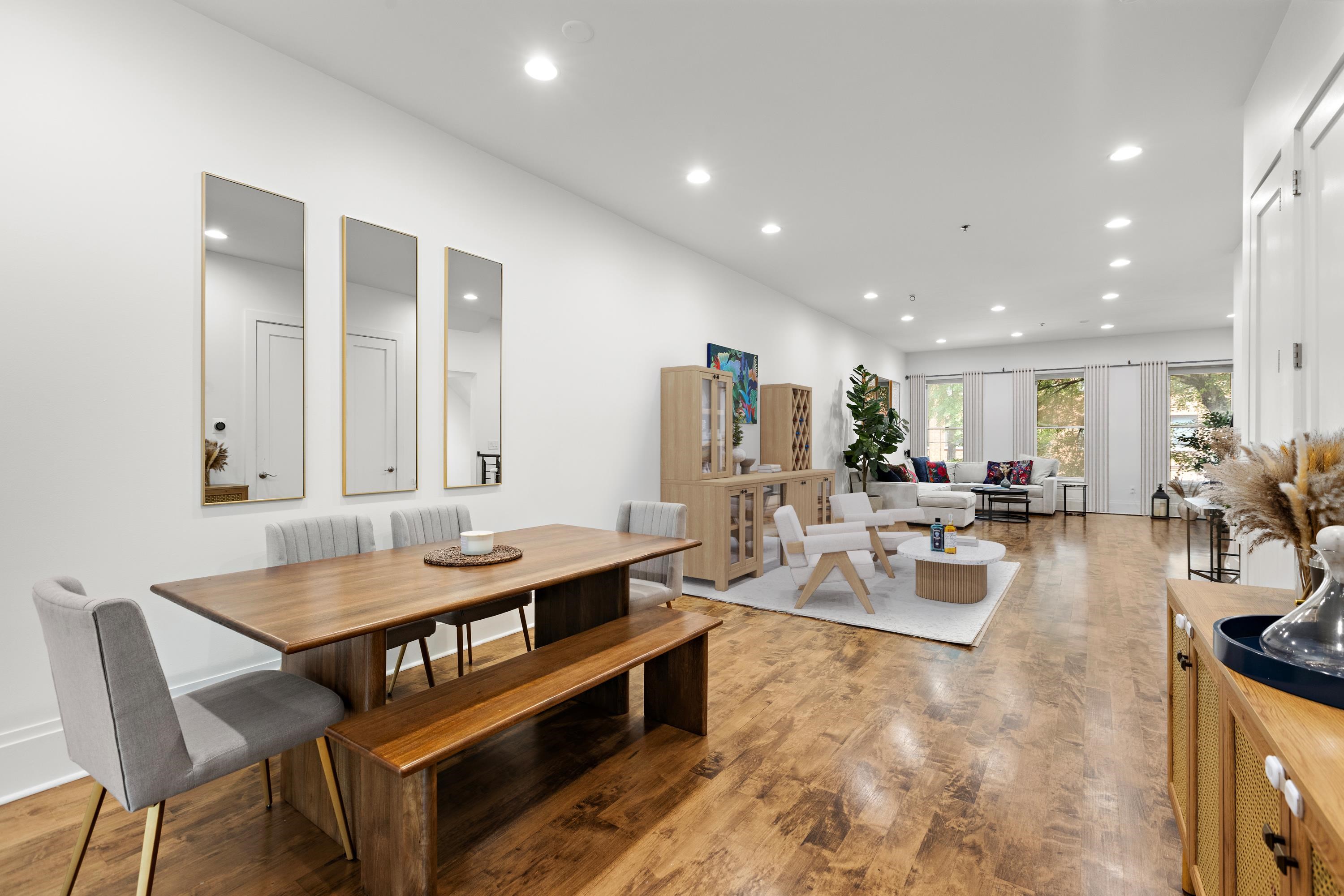 297.5 MONTGOMERY ST Unit: 2