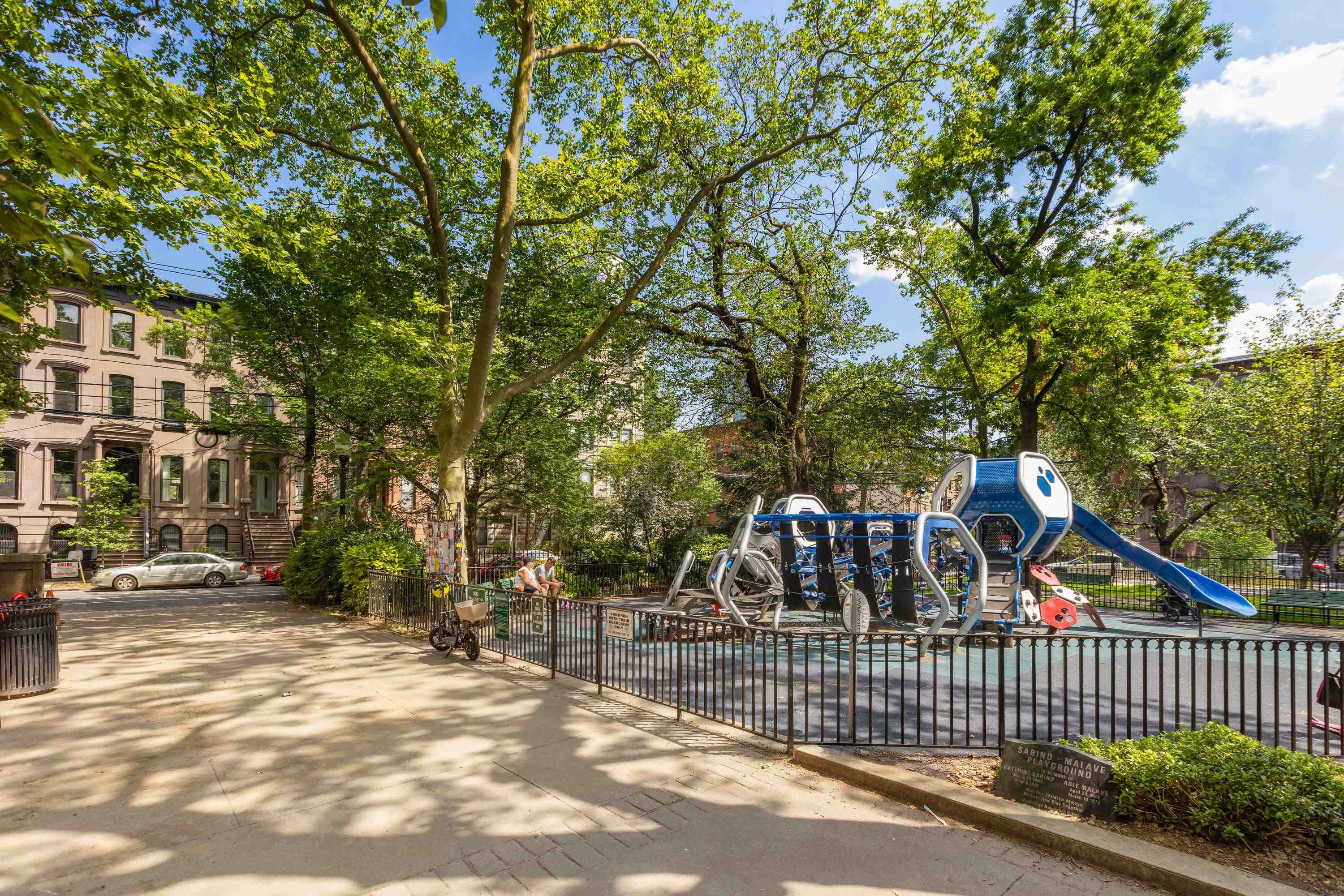 297.5 MONTGOMERY ST Unit: 2