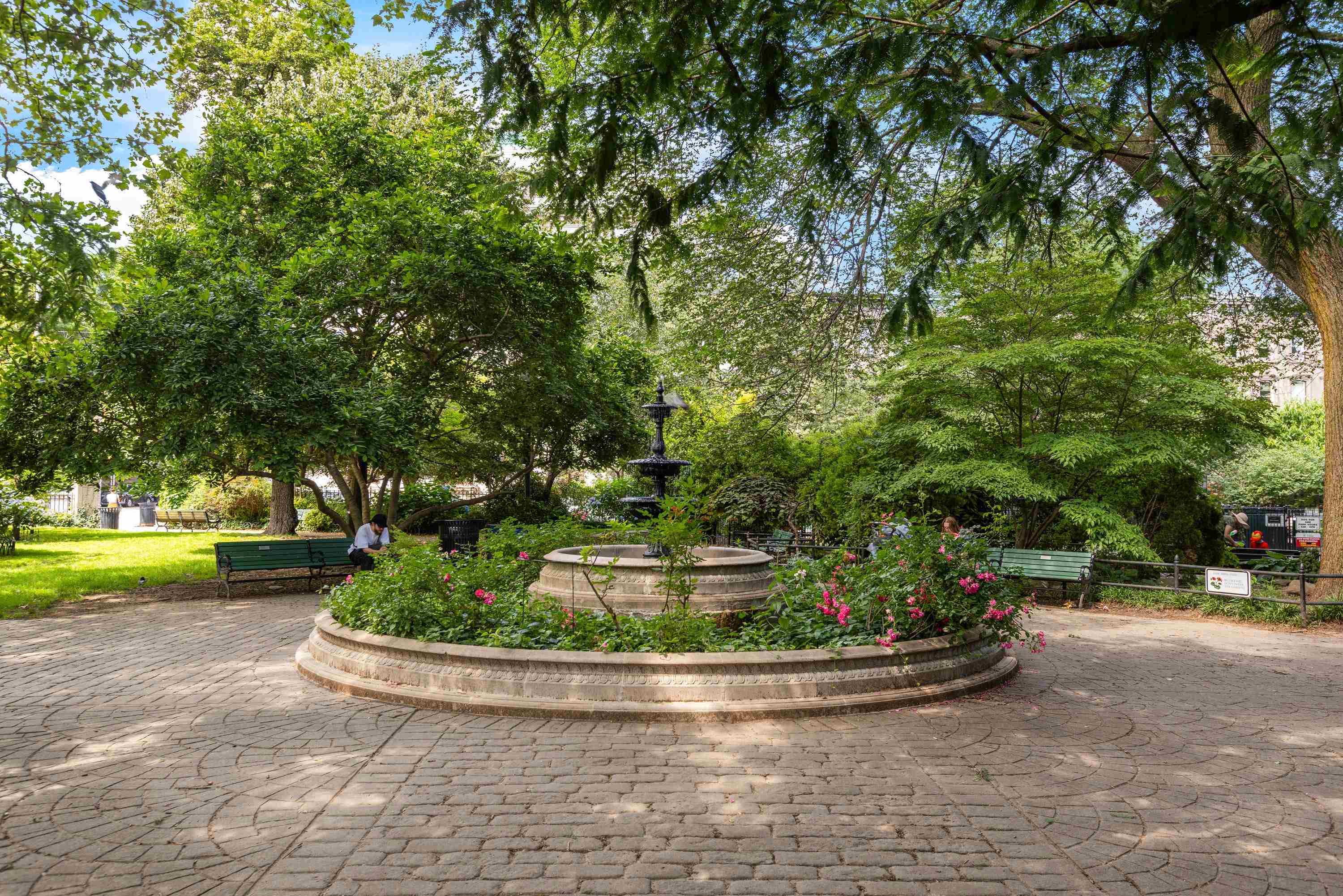 297.5 MONTGOMERY ST Unit: 2