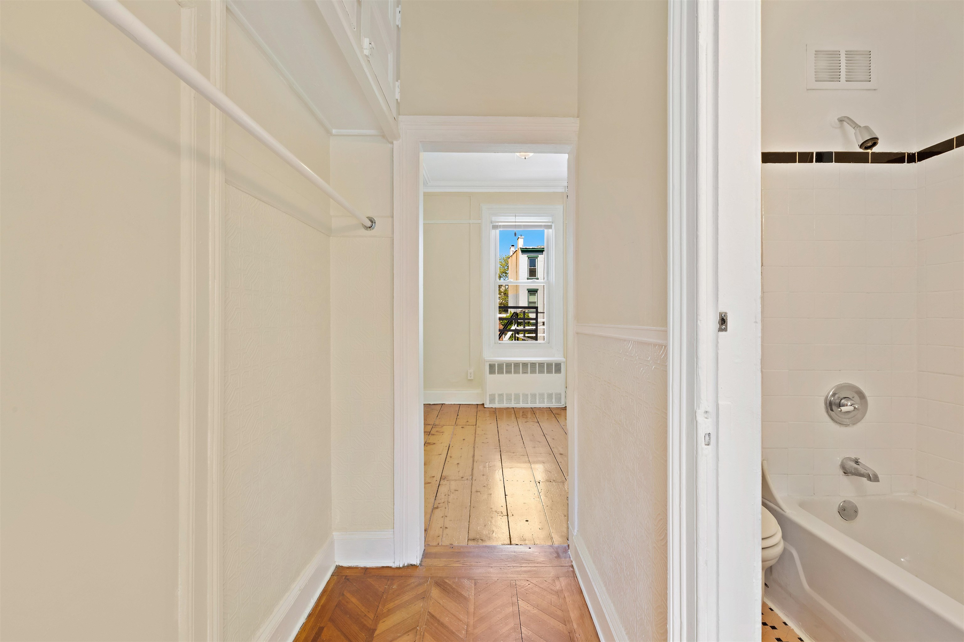 804 BLOOMFIELD ST Unit: 2