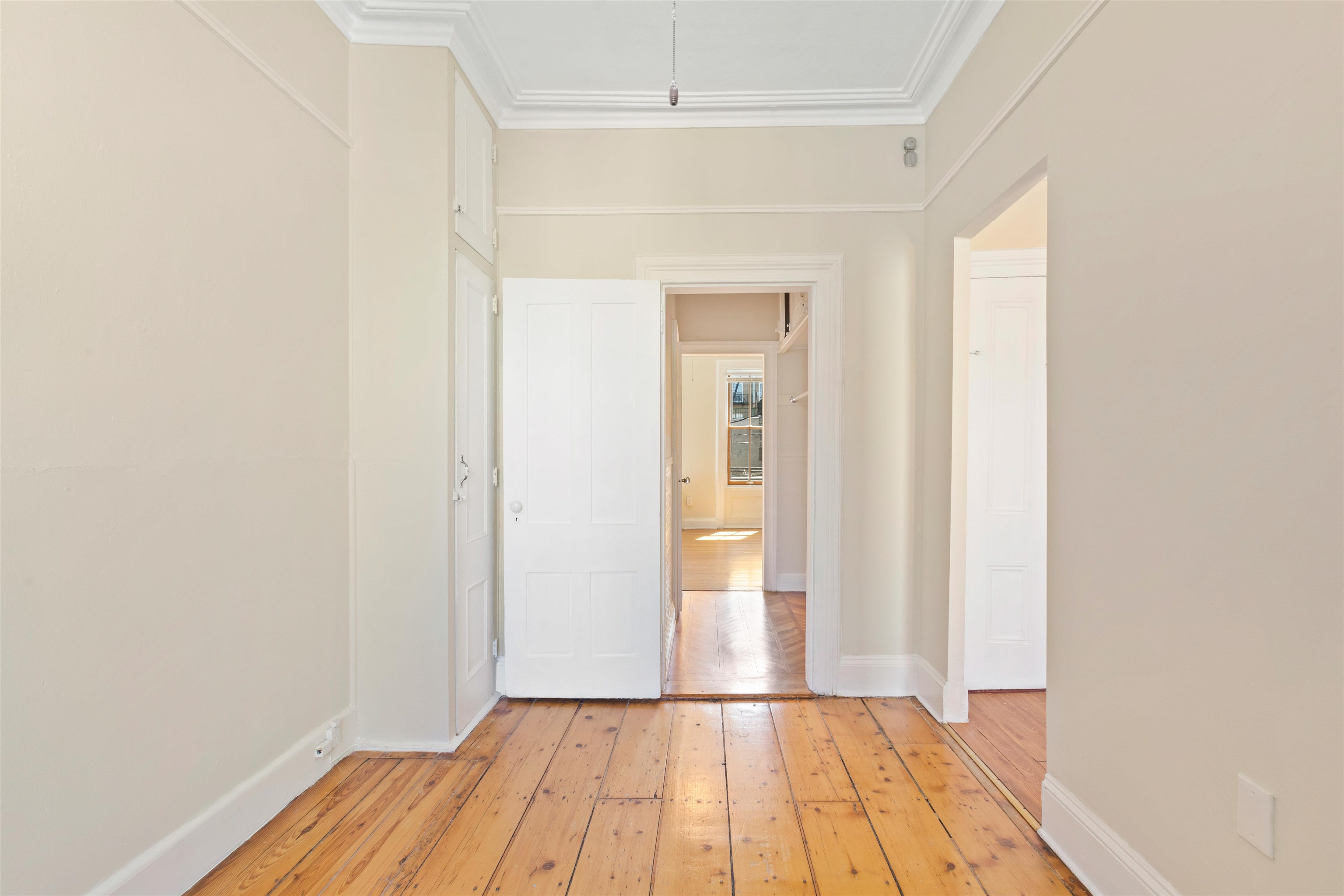 804 BLOOMFIELD ST Unit: 2