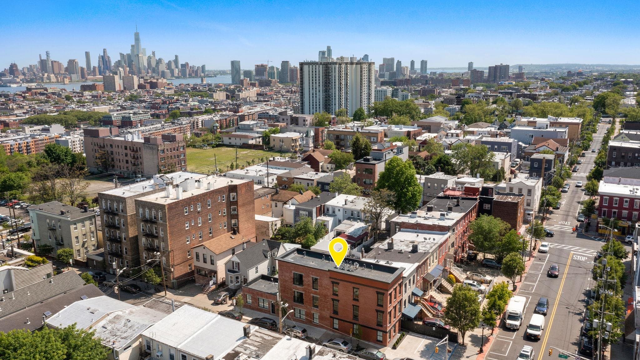 520 NEW YORK AVE Unit: 2