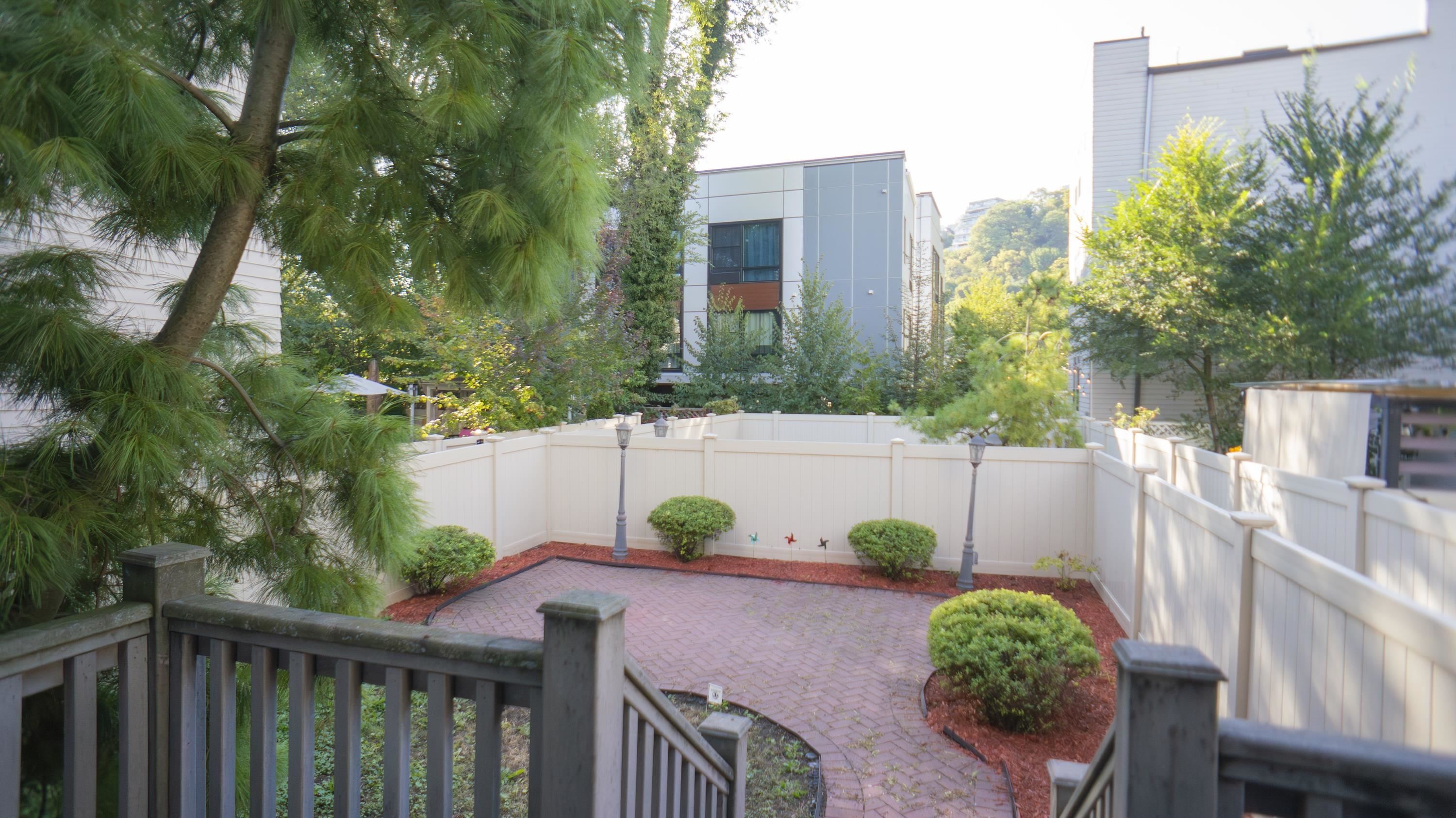 31 HACKENSACK PLANK RD Unit: 2A