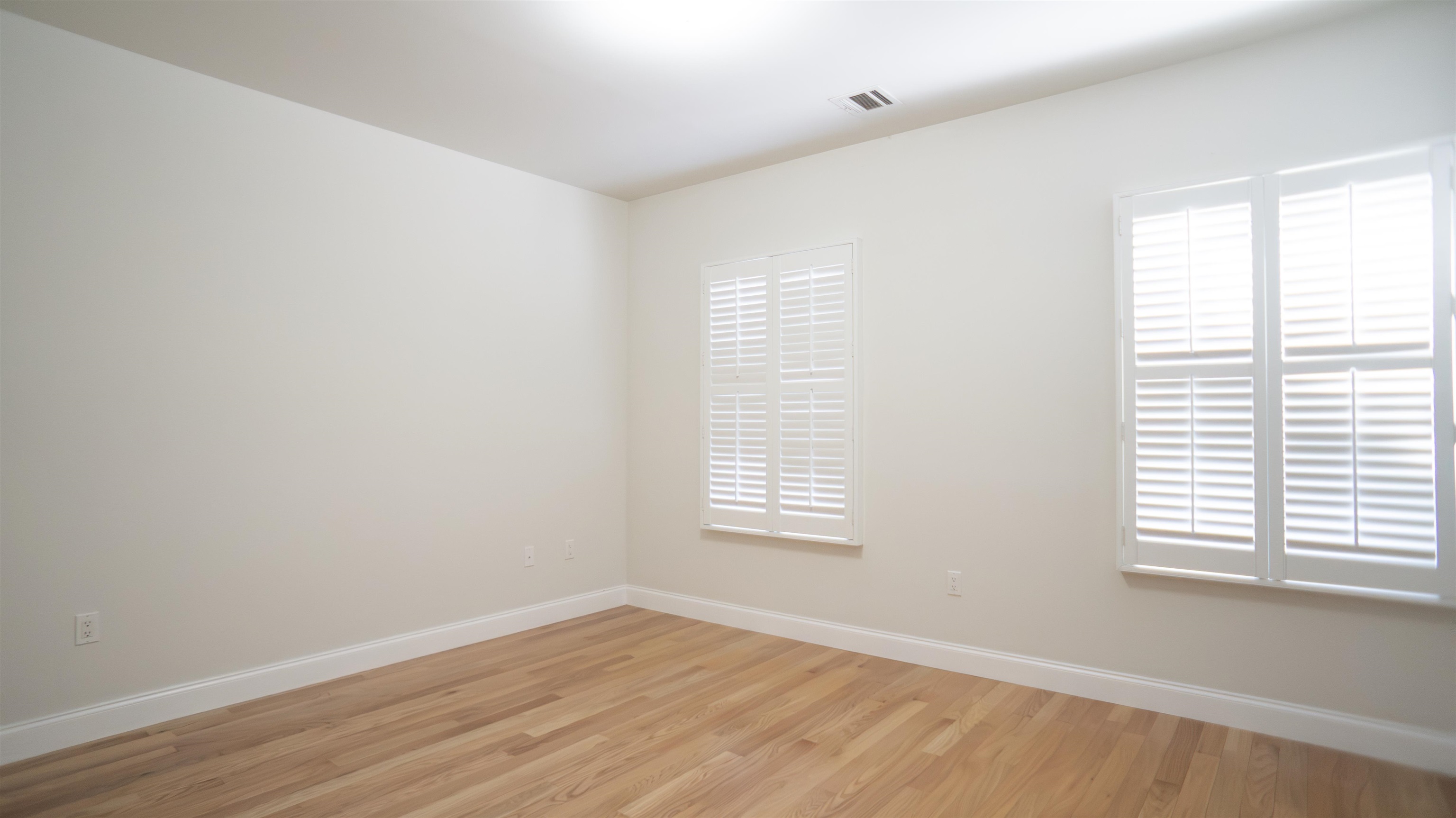 31 HACKENSACK PLANK RD Unit: 2A