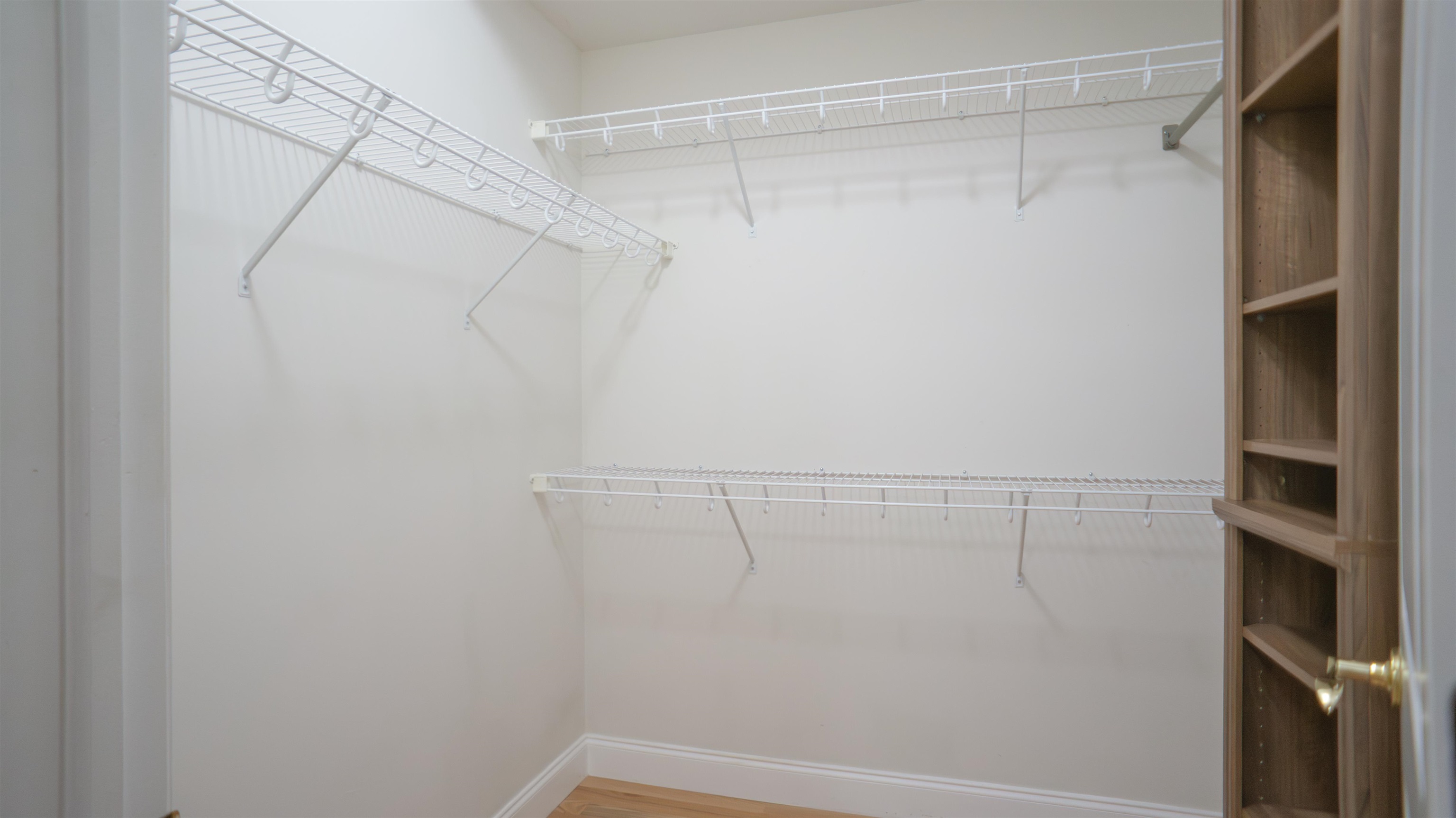 31 HACKENSACK PLANK RD Unit: 2A