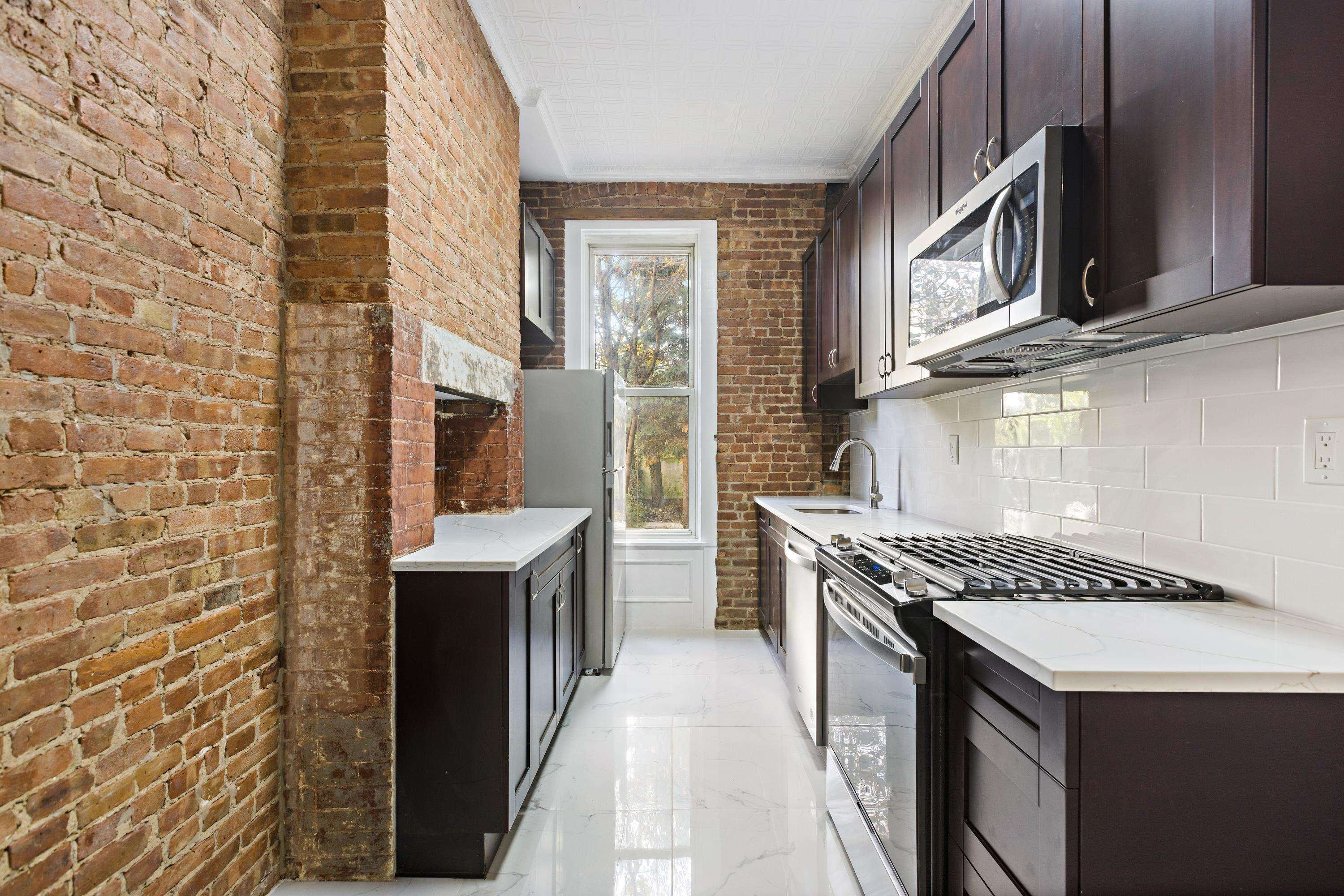 548 PALISADE AVE Unit: 3