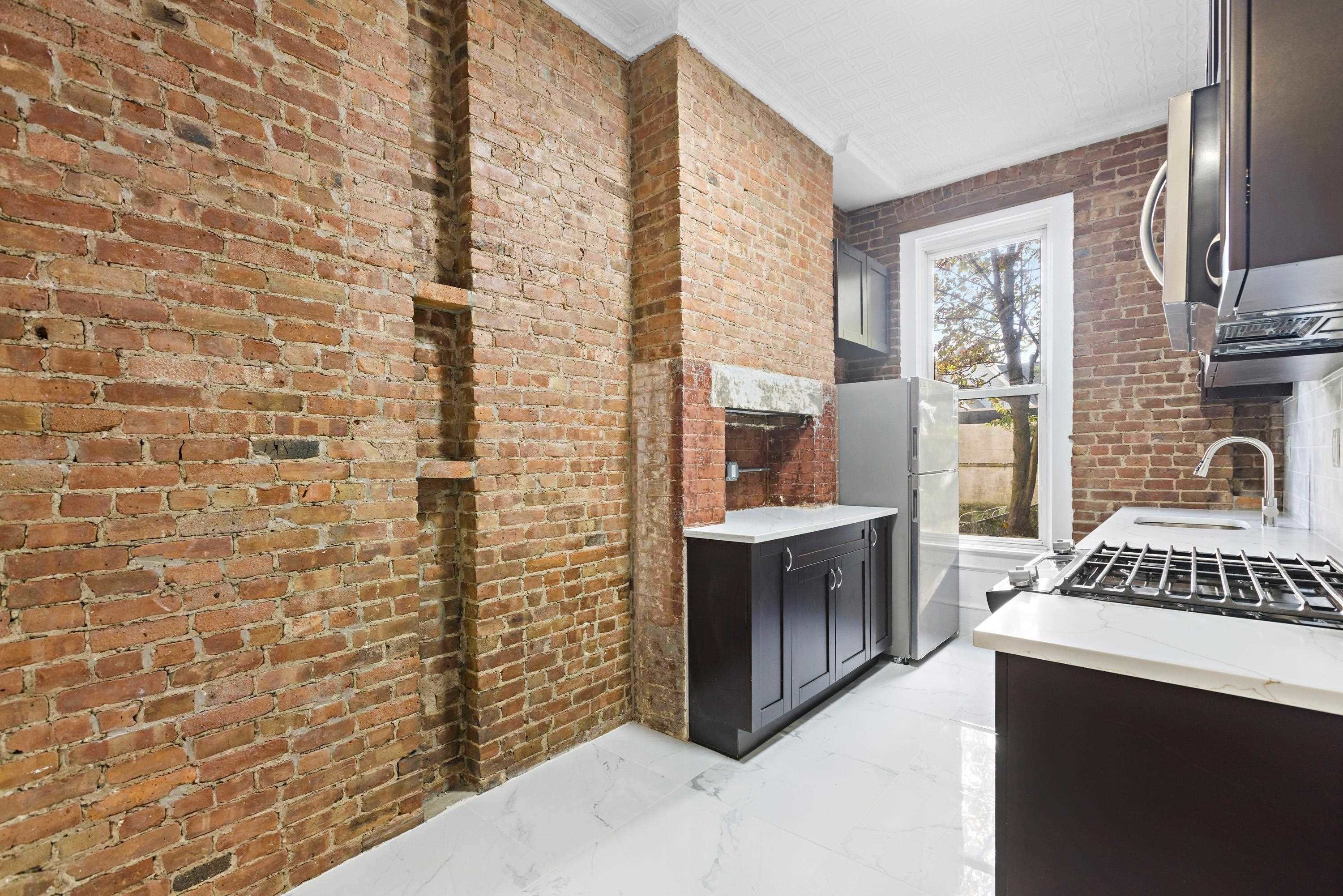 548 PALISADE AVE Unit: 3