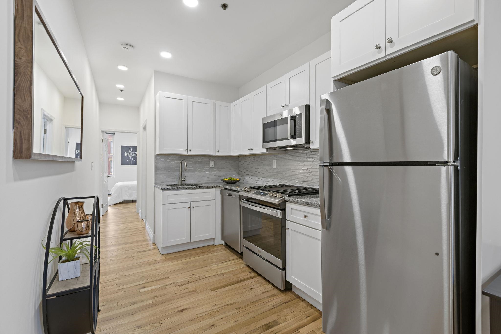 110 WASHINGTON ST Unit: 5