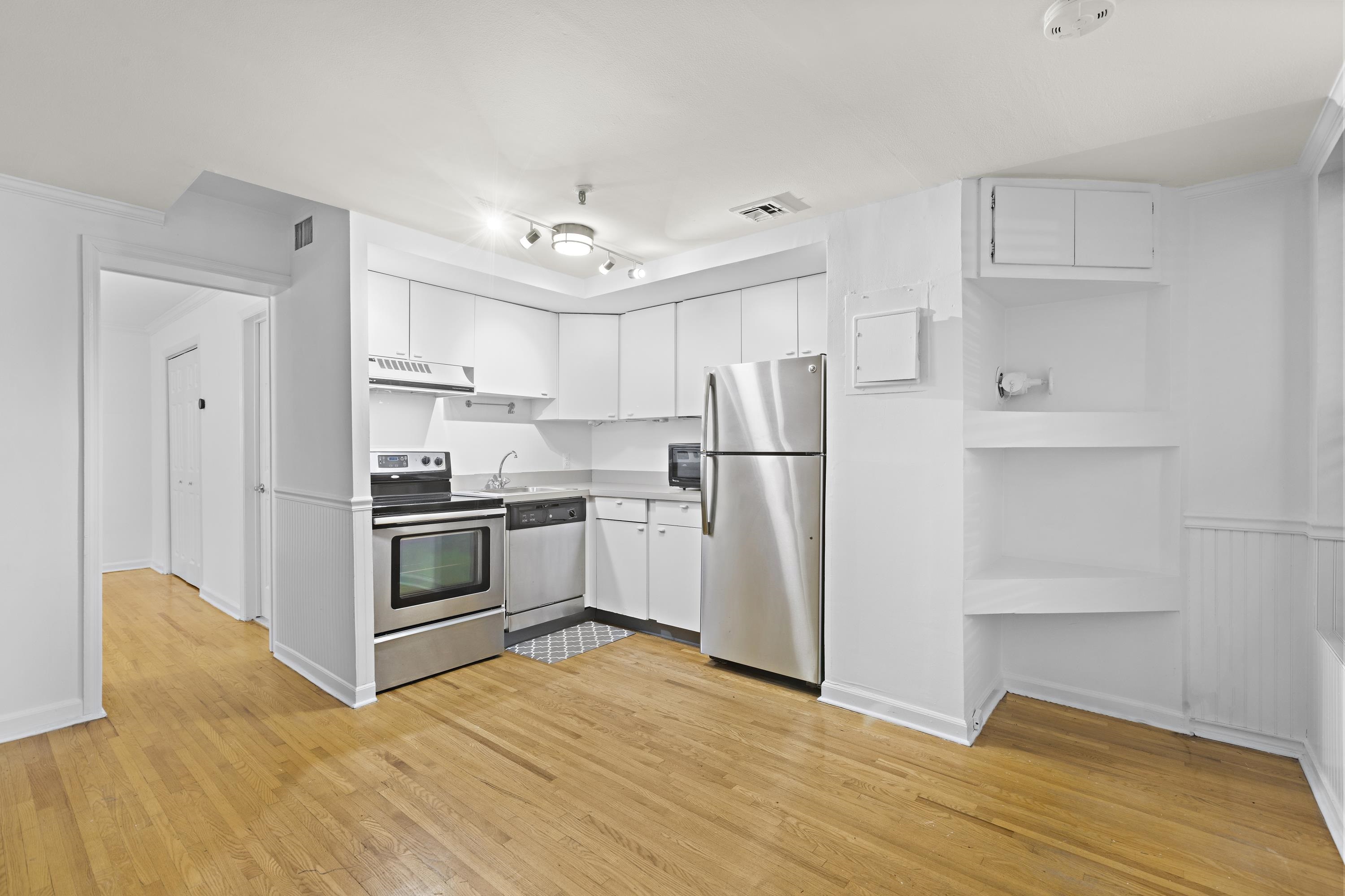 135 GARDEN ST Unit: 2