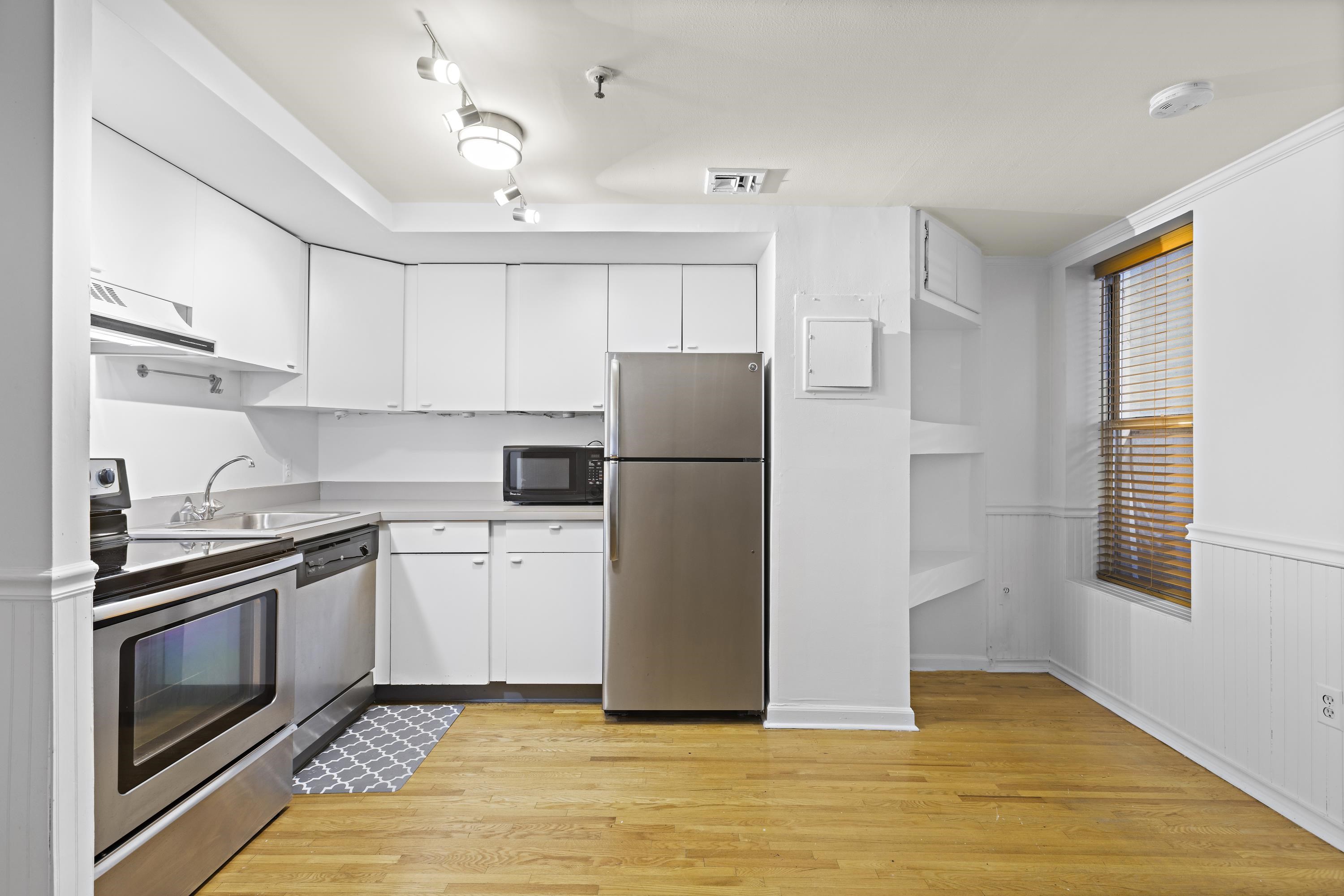 135 GARDEN ST Unit: 2