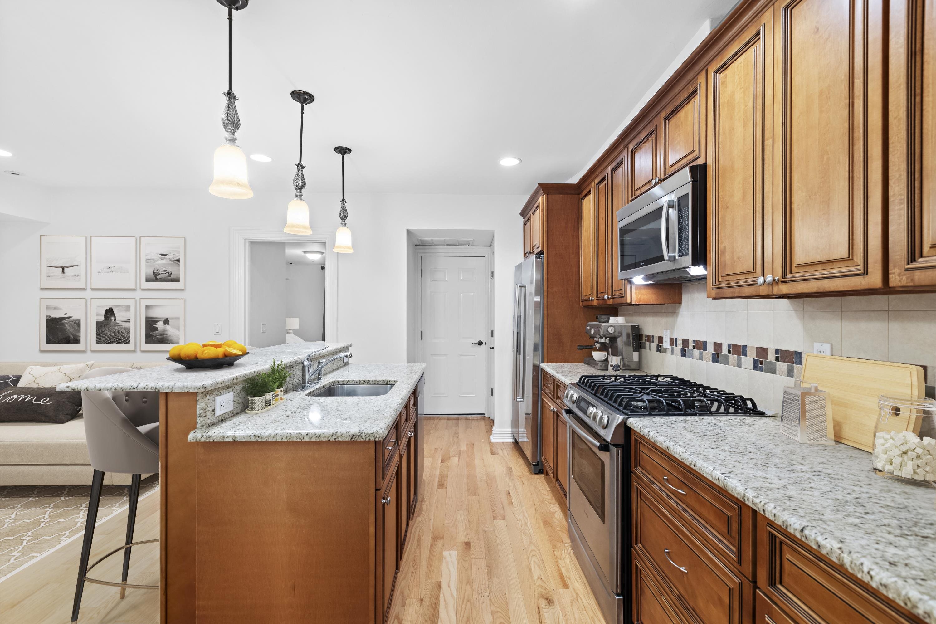 720 BLOOMFIELD ST Unit: 1