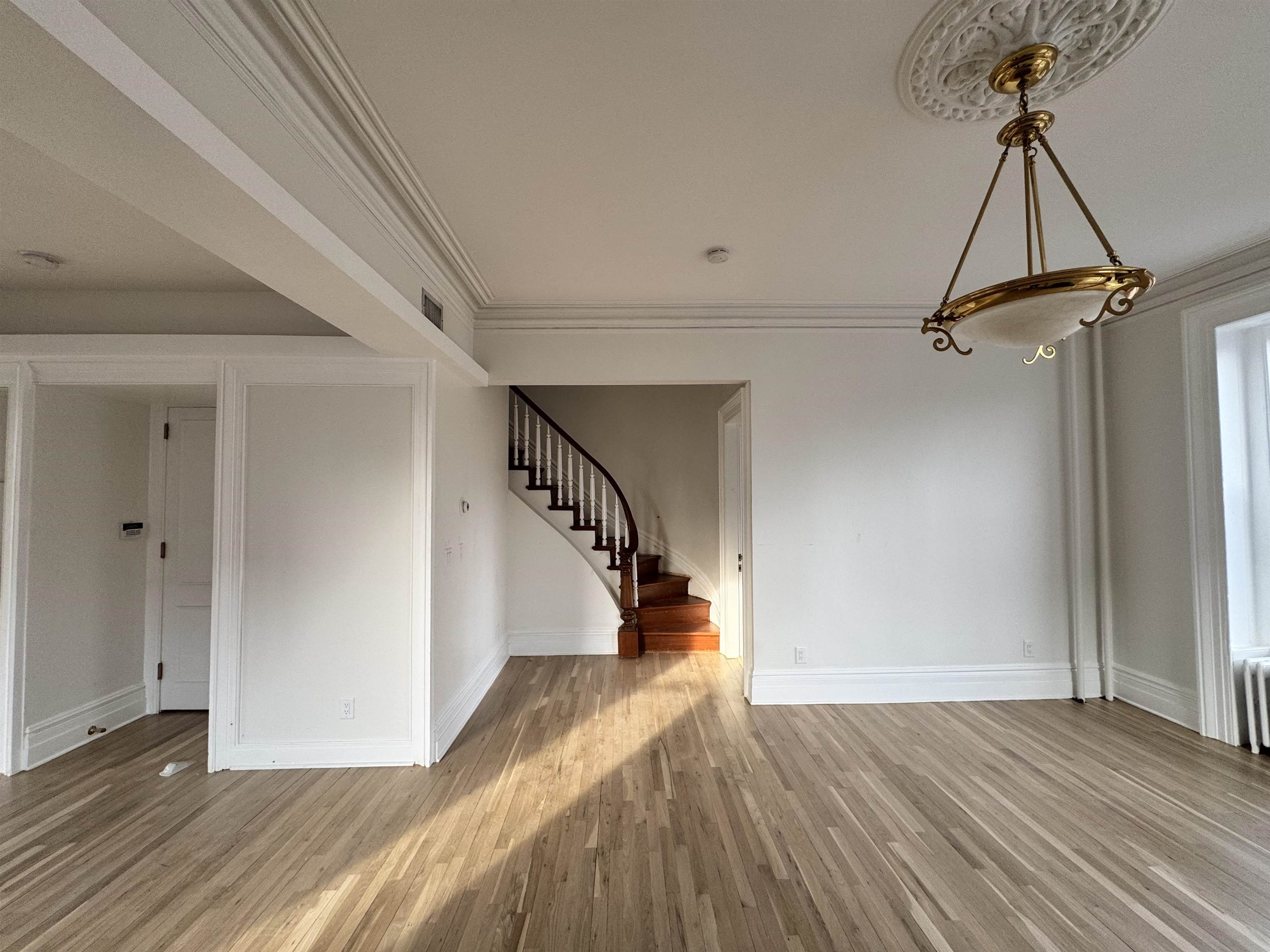 1000 BLOOMFIELD ST Unit: 2