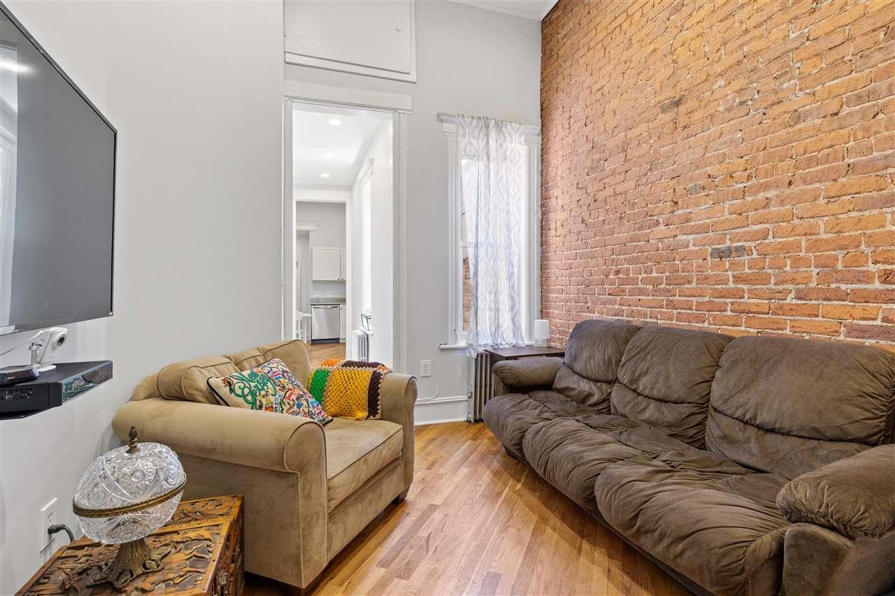 709 ADAMS ST Unit: 6