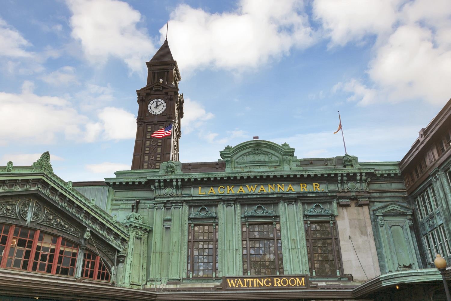 709 ADAMS ST Unit: 6