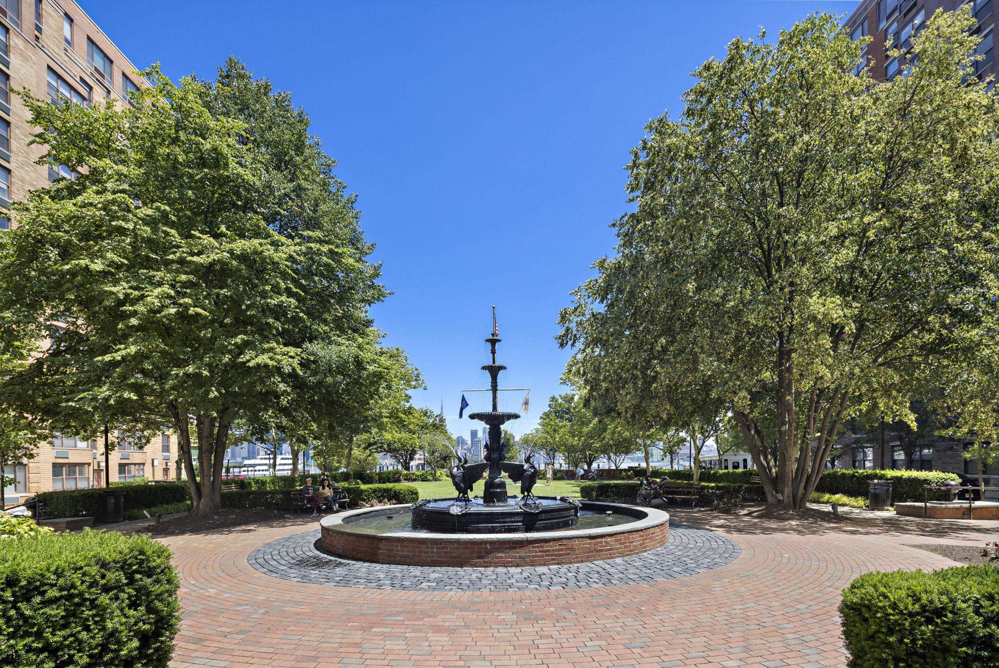 2 CONSTITUTION CT Unit: 909