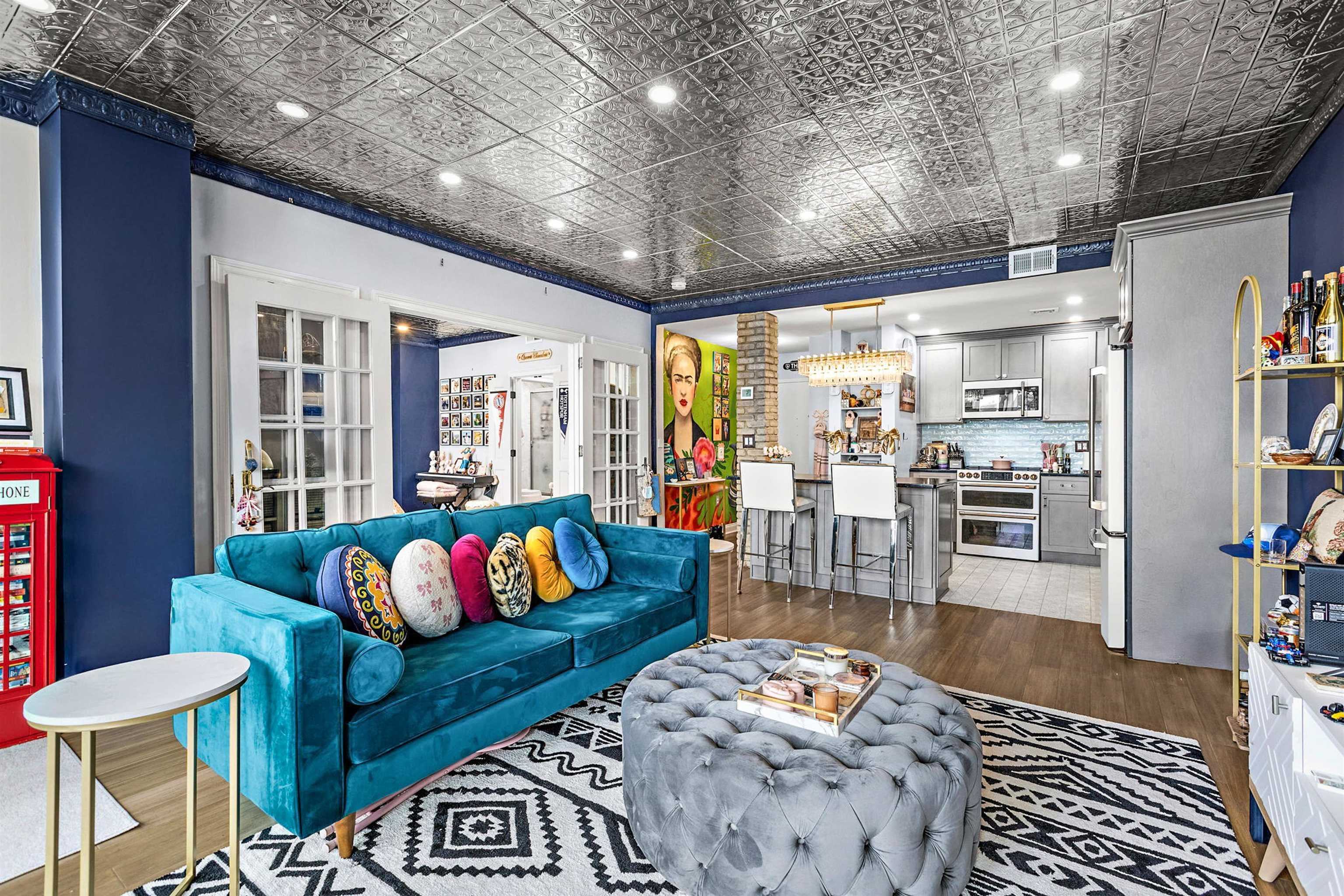 110 SHEARWATER CT EAST Unit: 33