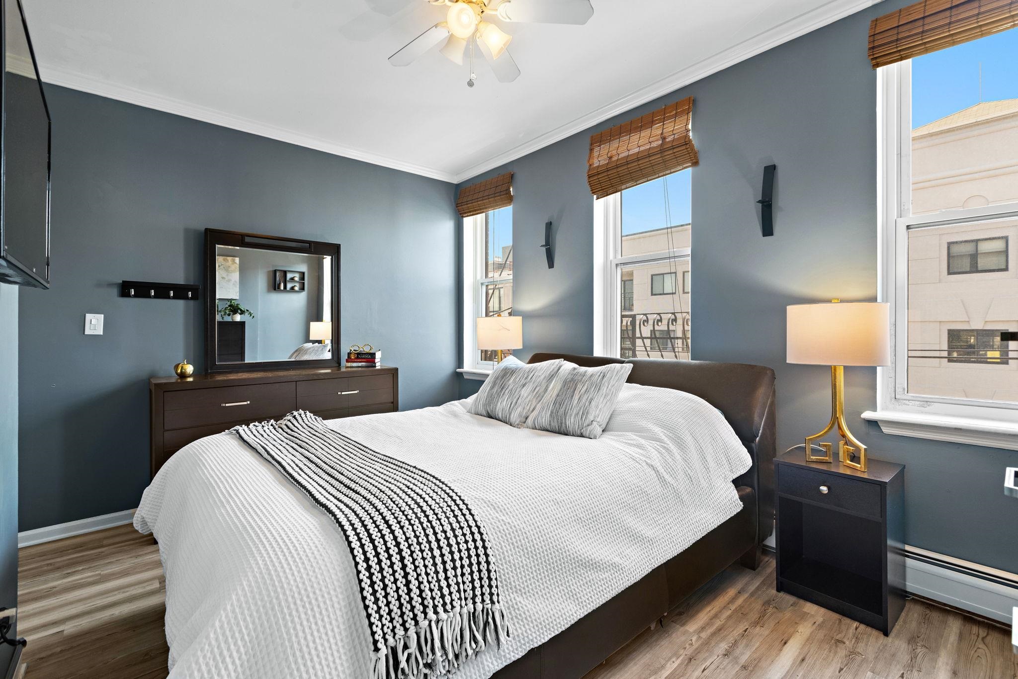 423 JEFFERSON ST Unit: 7