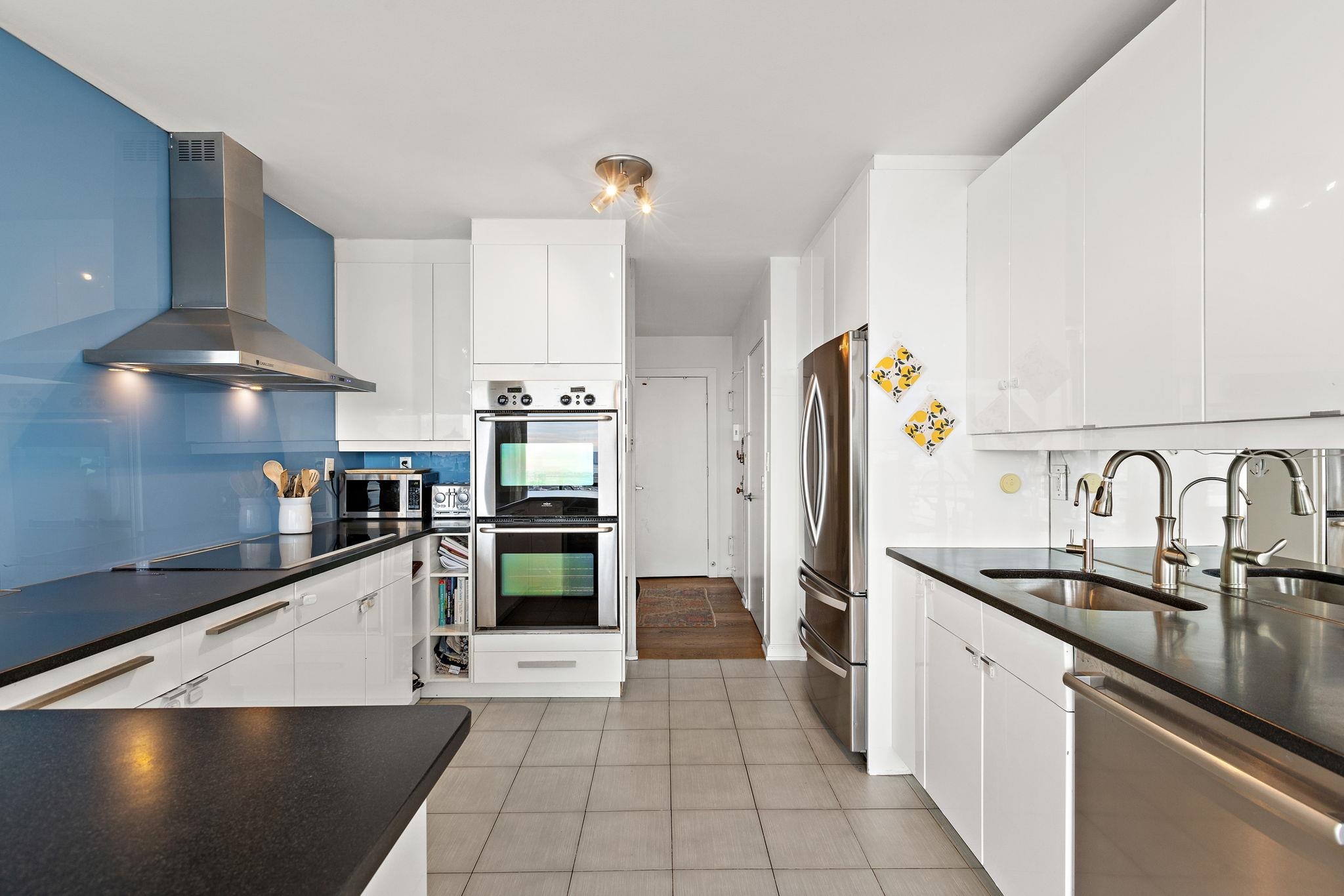 380 MOUNTAIN RD Unit: 1813