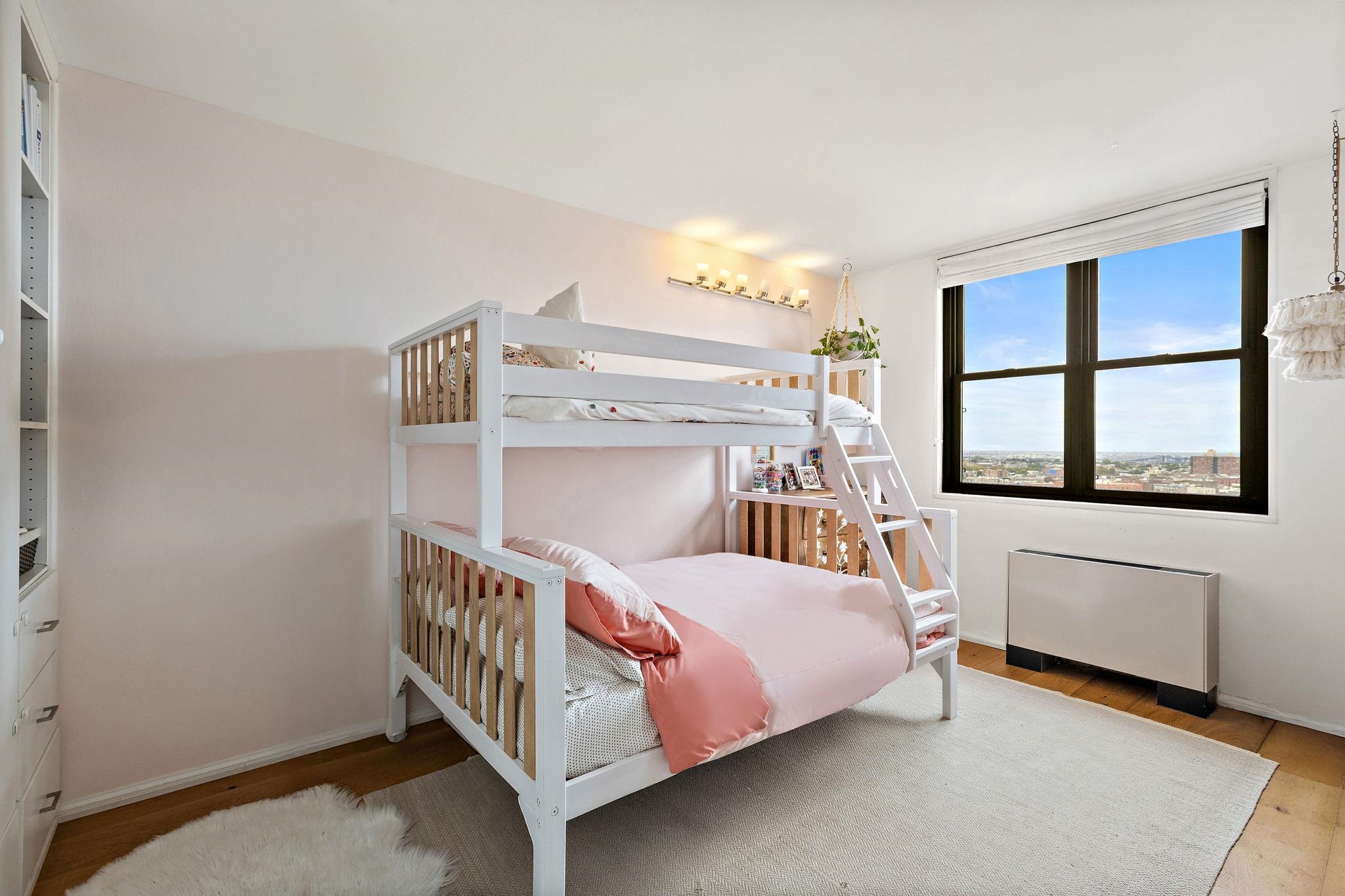 380 MOUNTAIN RD Unit: 1813