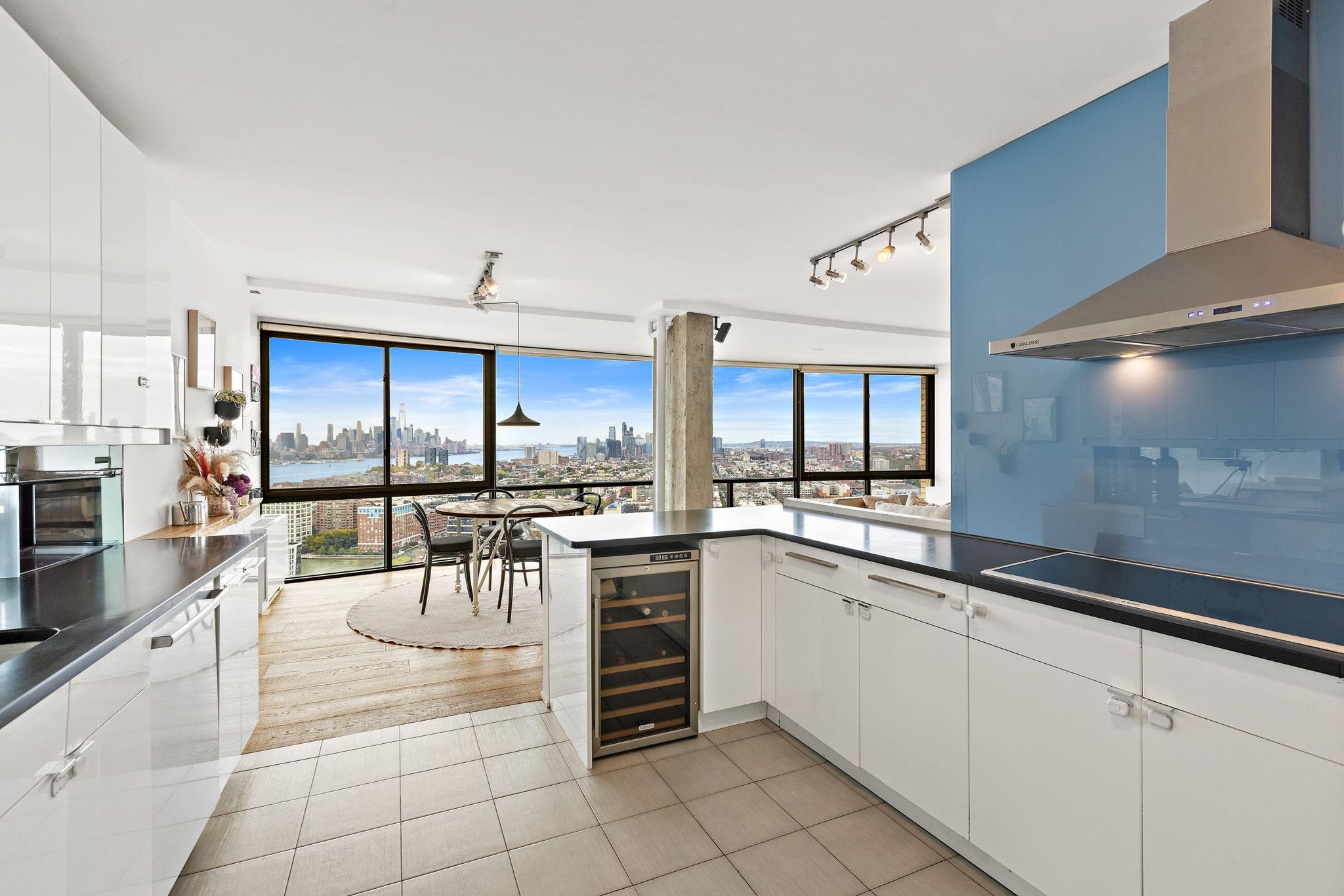 380 MOUNTAIN RD Unit: 1813